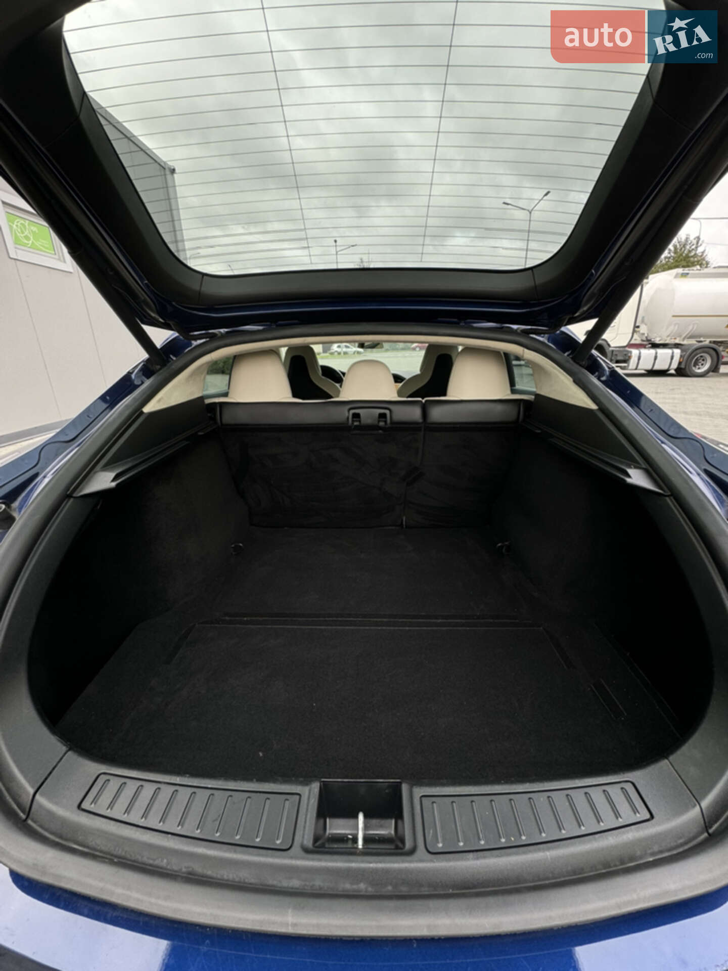 Tesla Model S 2018 VIN 5YJSA1E23JF263530 фото оголошення 23 з 27