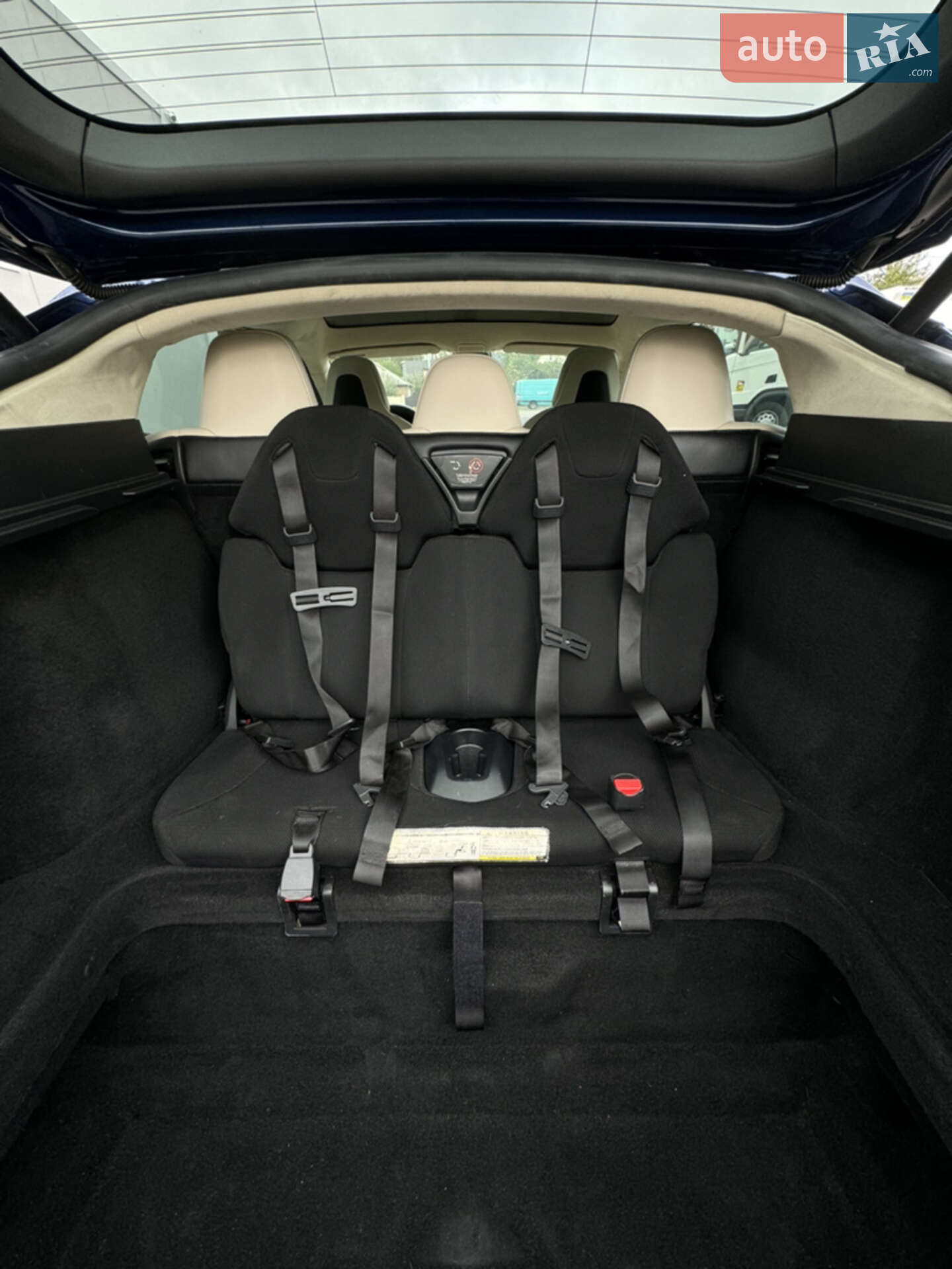 Tesla Model S 2018 VIN 5YJSA1E23JF263530 фото оголошення 25 з 27