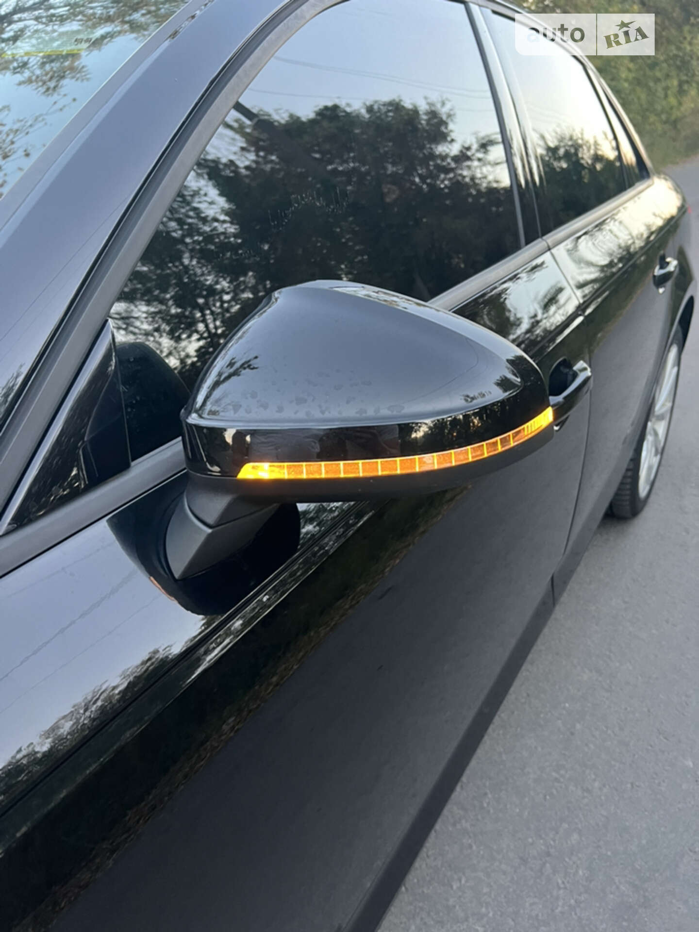 Audi A4 2016 VIN WAUANAF41HN039682 фото оголошення 9 з 21