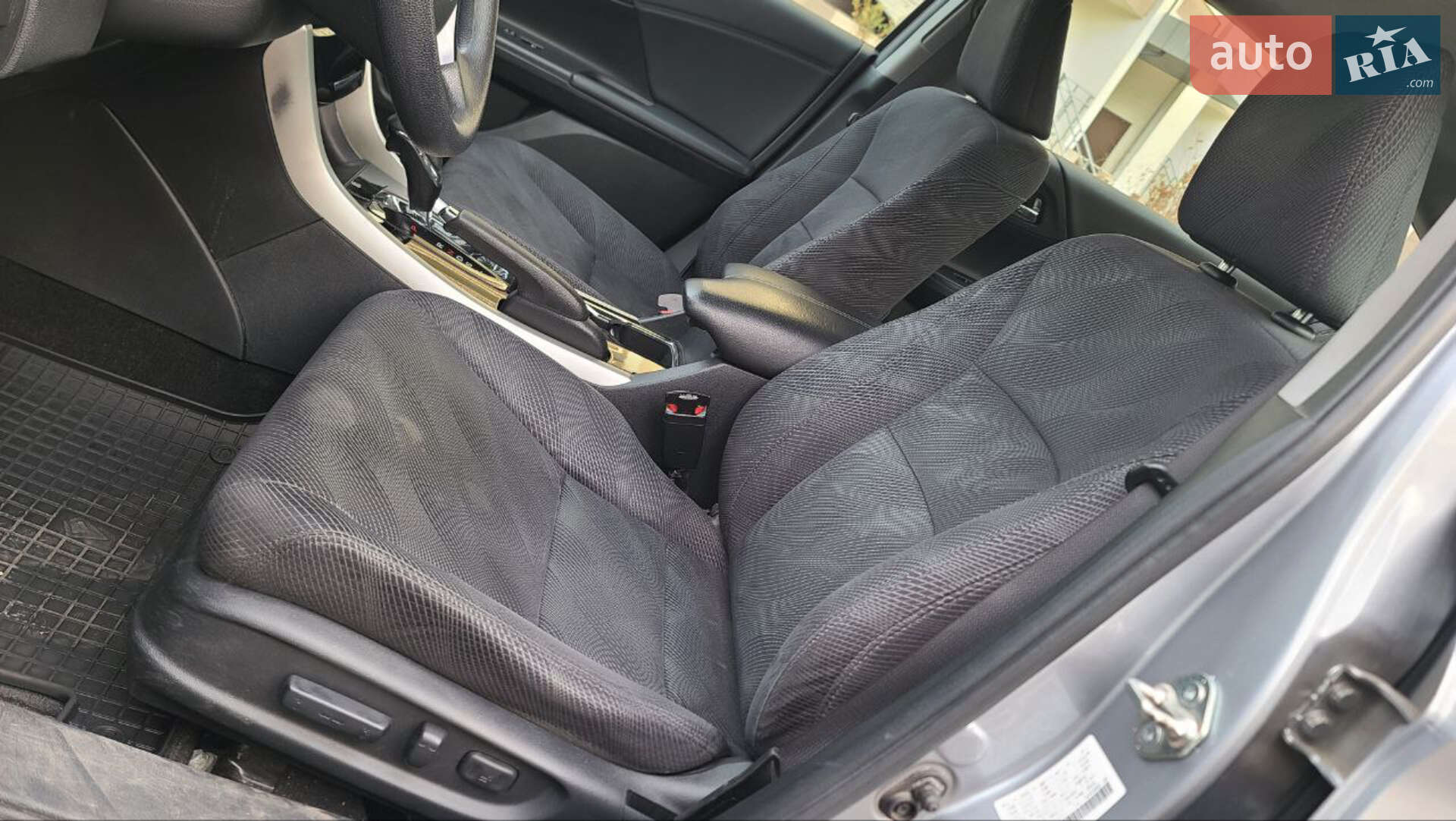 Honda Accord 2017 VIN 1HGCR2F79HA228072 фото оголошення 15 з 17