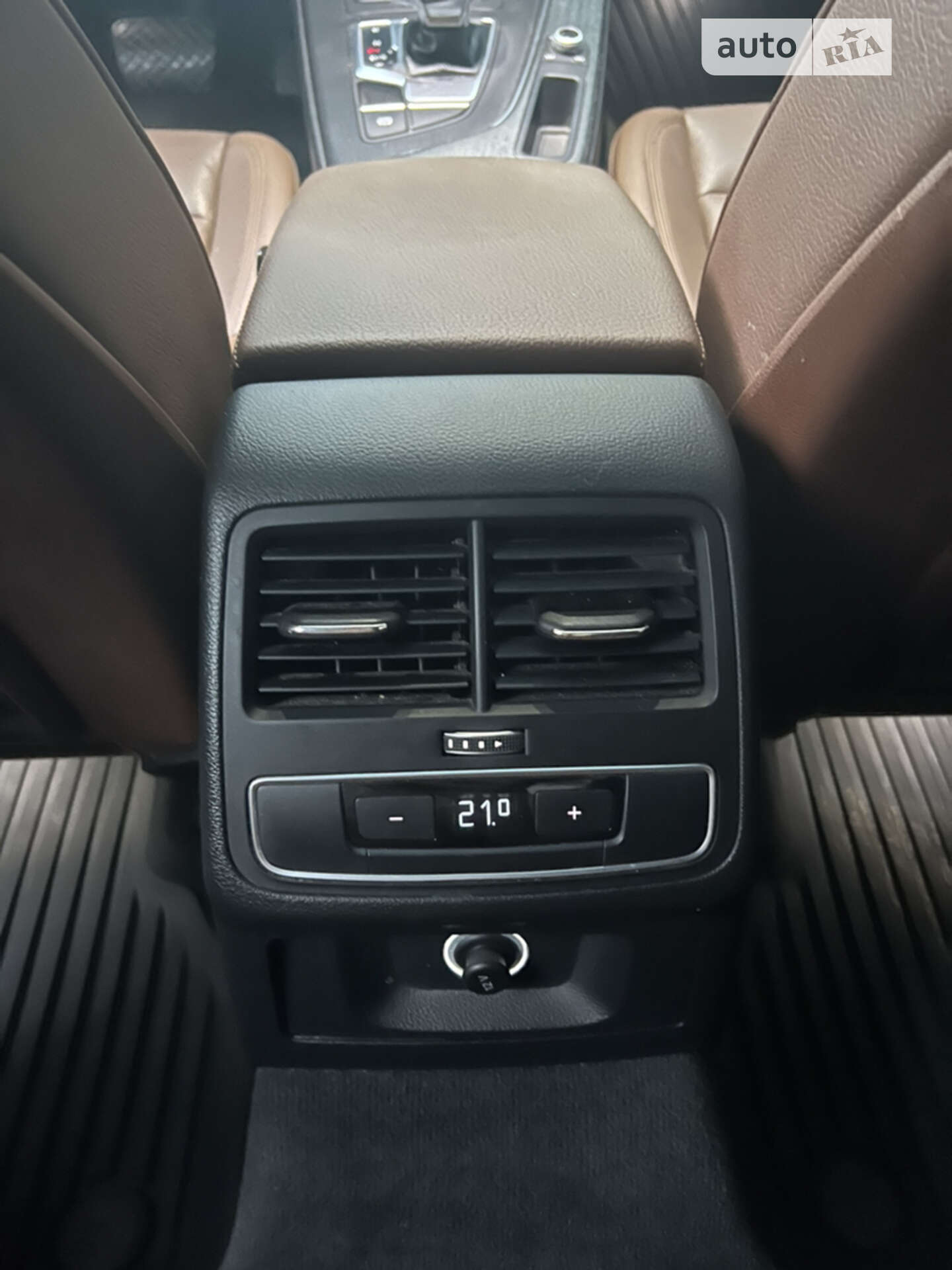 Audi A4 2016 VIN WAUANAF41HN039682 фото оголошення 35 з 37