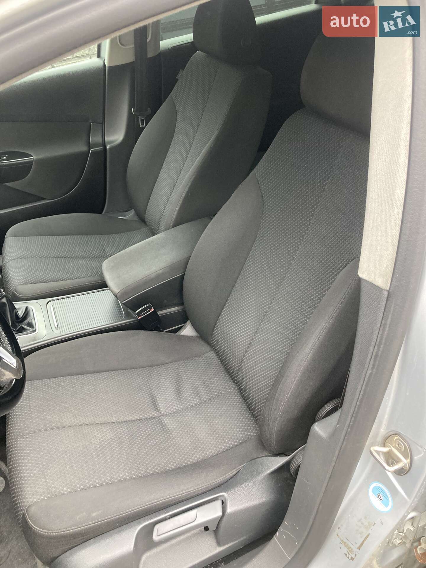 Volkswagen Passat 2010 VIN WVWZZZ3CZAE207169 фото оголошення 11 з 13