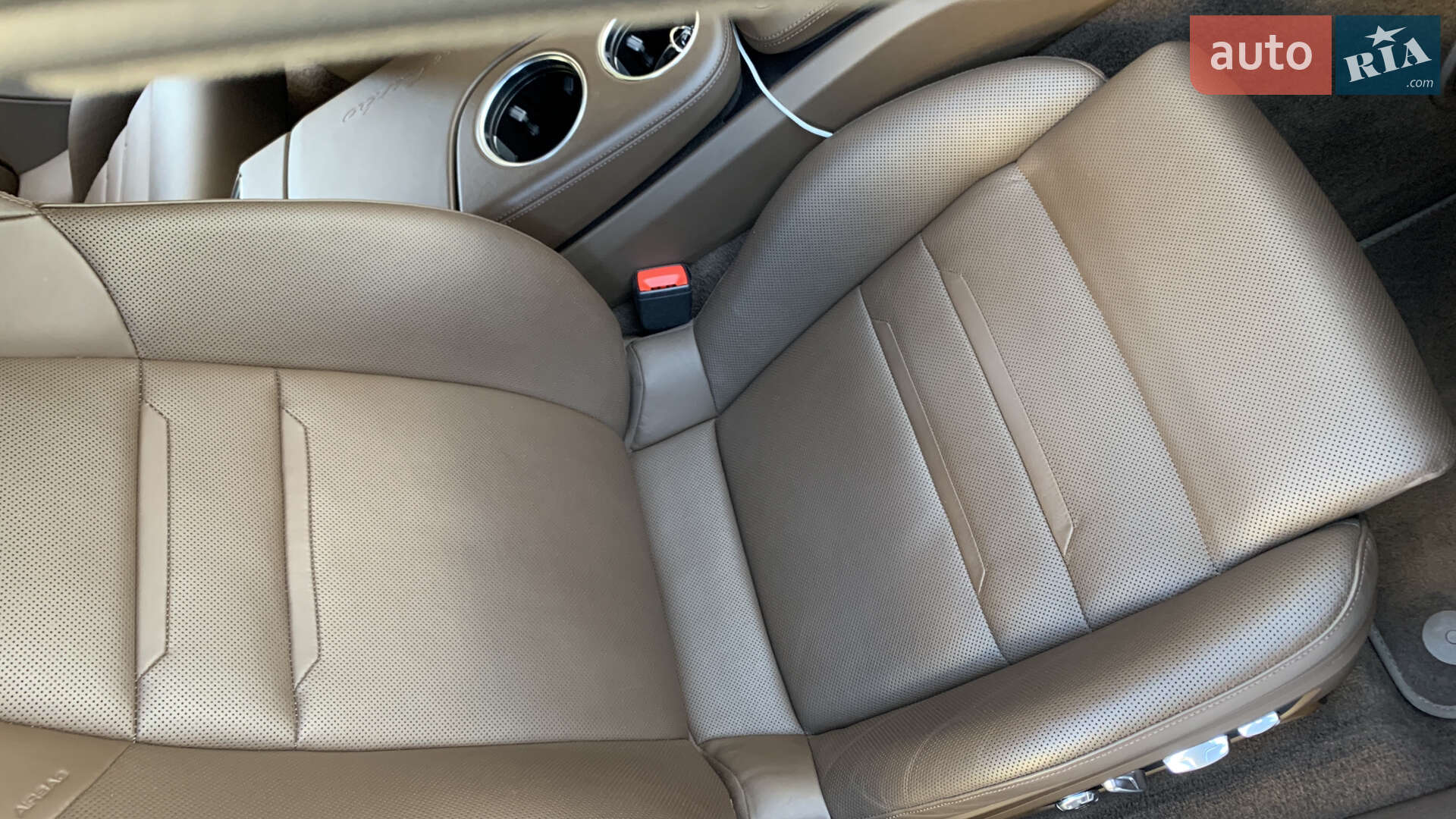 Porsche Panamera 2016 VIN WP0ZZZ97ZHL151366 фото оголошення 38 з 69