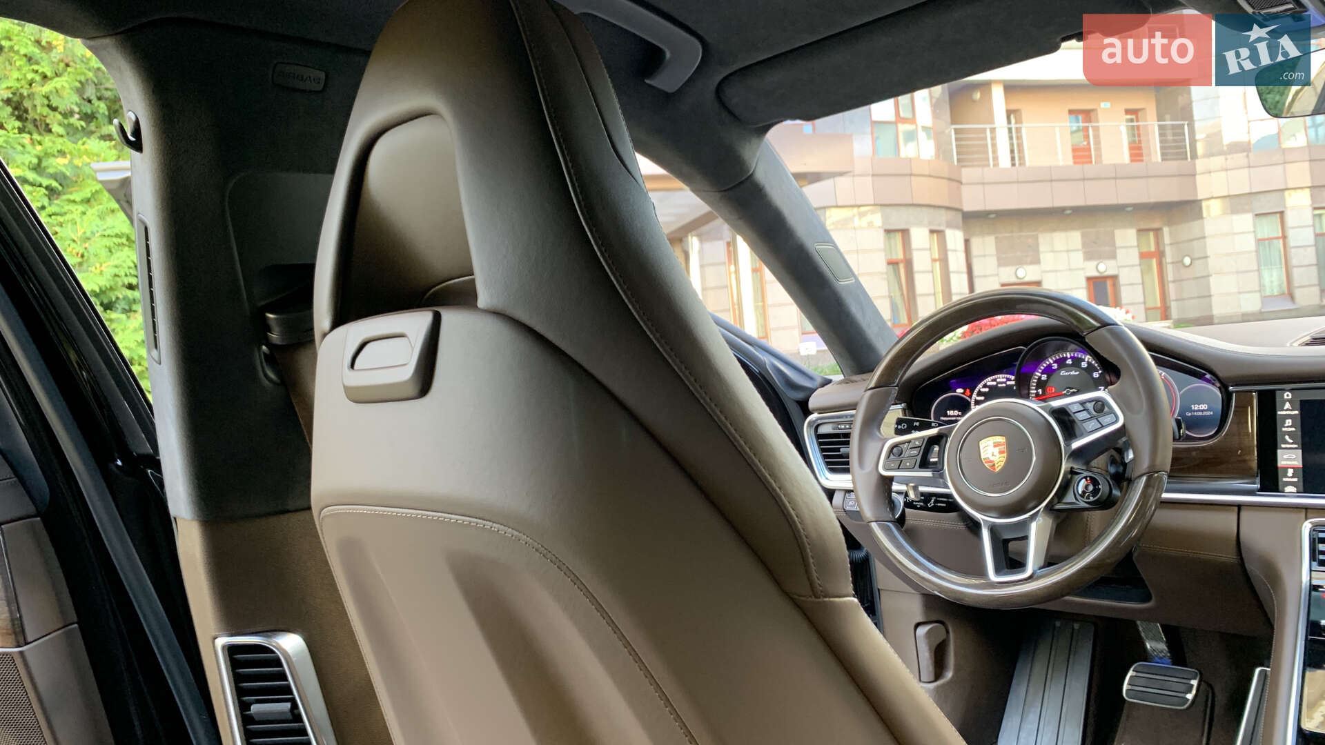 Porsche Panamera 2016 VIN WP0ZZZ97ZHL151366 фото оголошення 48 з 69