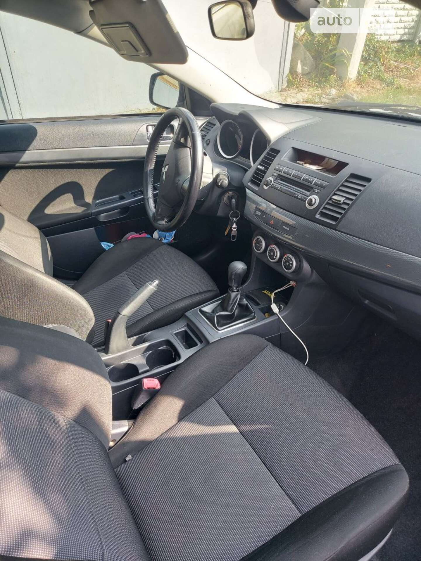 Mitsubishi Lancer 2009 VIN JMBSNCY4A9U001629 фото оголошення 2 з 9