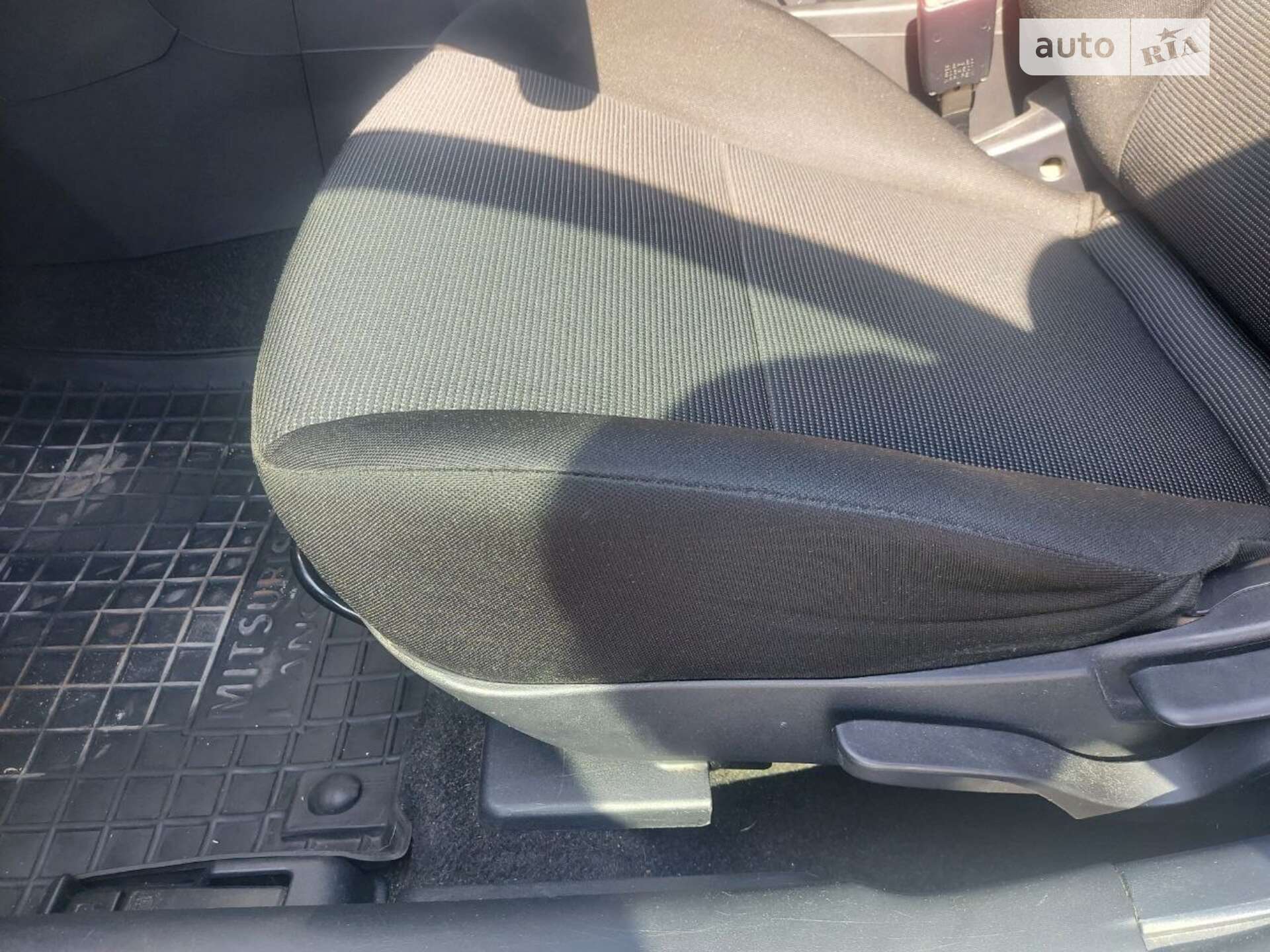 Mitsubishi Lancer 2009 VIN JMBSNCY4A9U001629 фото оголошення 6 з 9