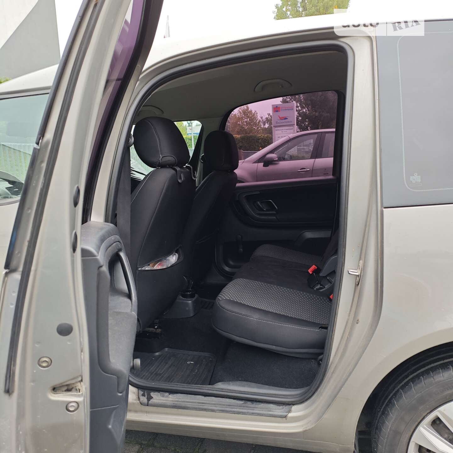 Skoda Roomster 2010 VIN TMBNH45J2BB600078 фото оголошення 14 з 52