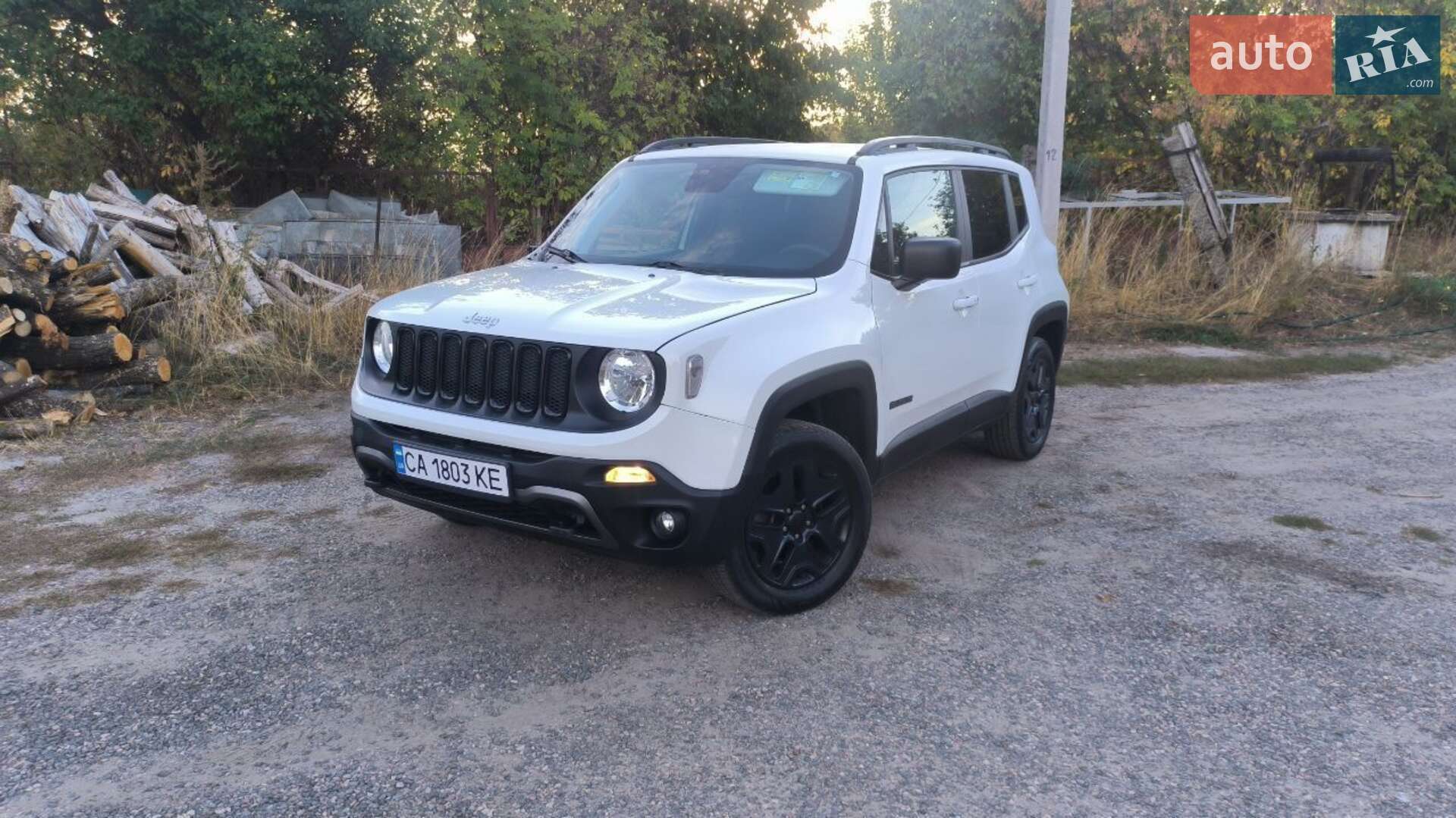 Jeep Renegade 2018 VIN ZACCJBAB6JPH52528 фото оголошення 2 з 49