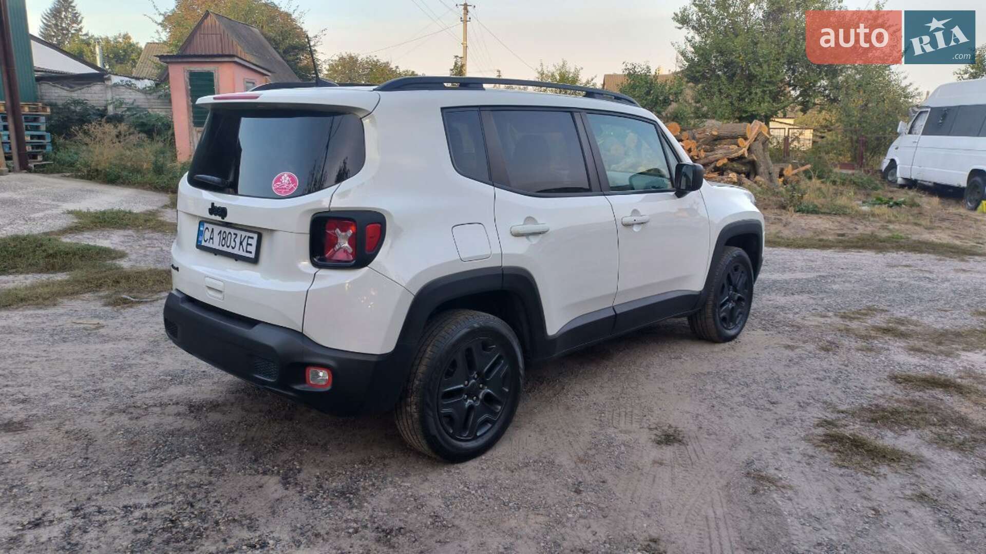 Jeep Renegade 2018 VIN ZACCJBAB6JPH52528 фото оголошення 18 з 49