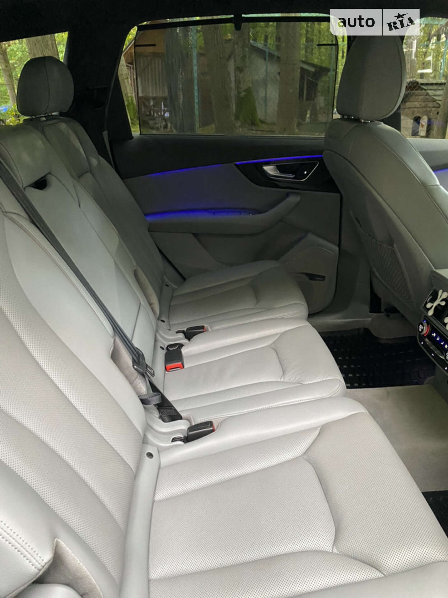 Audi Q7 2018 VIN WA1VAAF78JD044085 фото оголошення 31 з 45