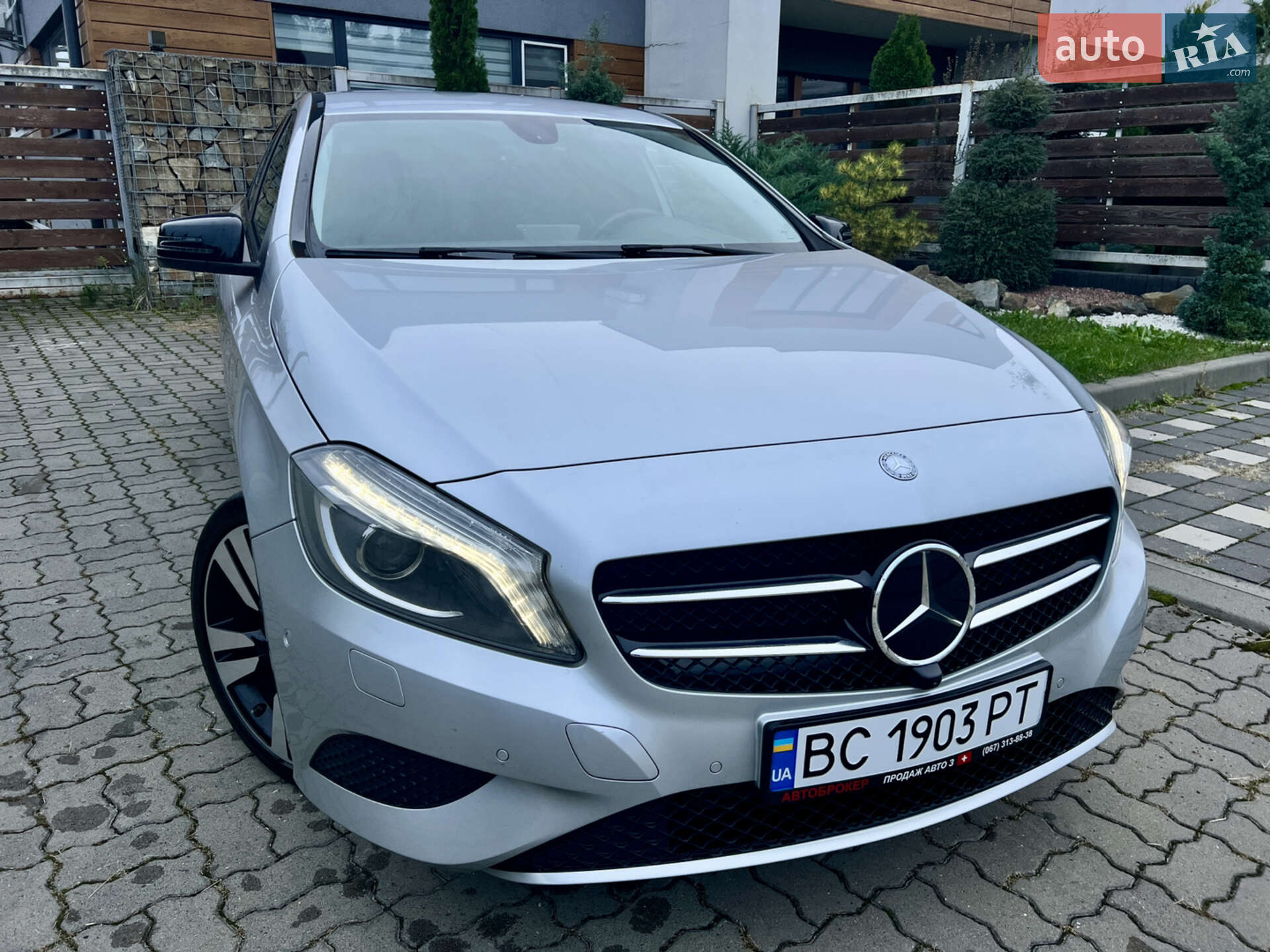 Mercedes-Benz A-Class 2015 VIN WDD1760431J373247 фото оголошення 3 з 46