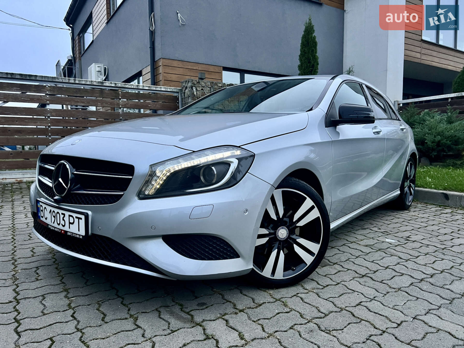 Mercedes-Benz A-Class 2015 VIN WDD1760431J373247 фото оголошення 10 з 46