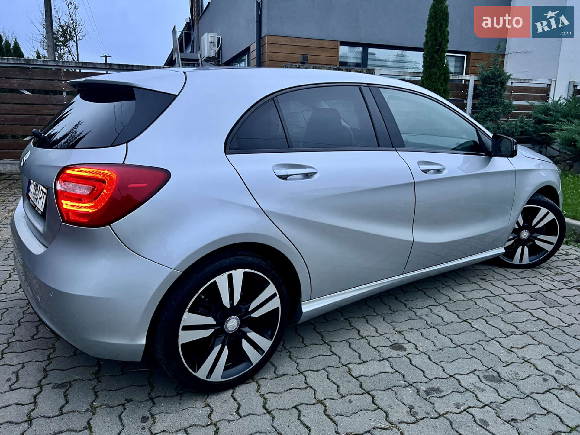 Mercedes-Benz A-Class 2015 VIN WDD1760431J373247 фото оголошення 18 з 46