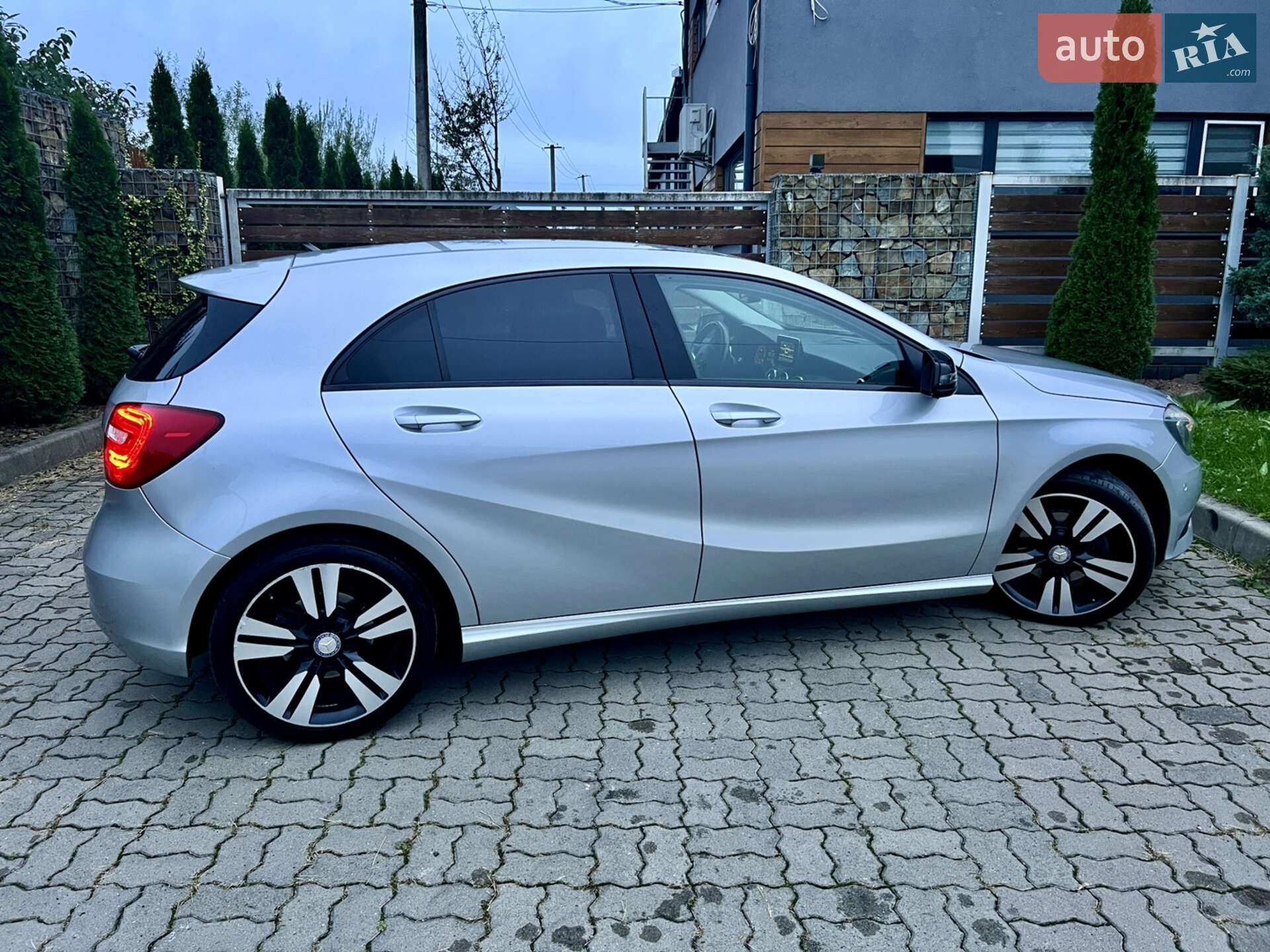 Mercedes-Benz A-Class 2015 VIN WDD1760431J373247 фото оголошення 19 з 46