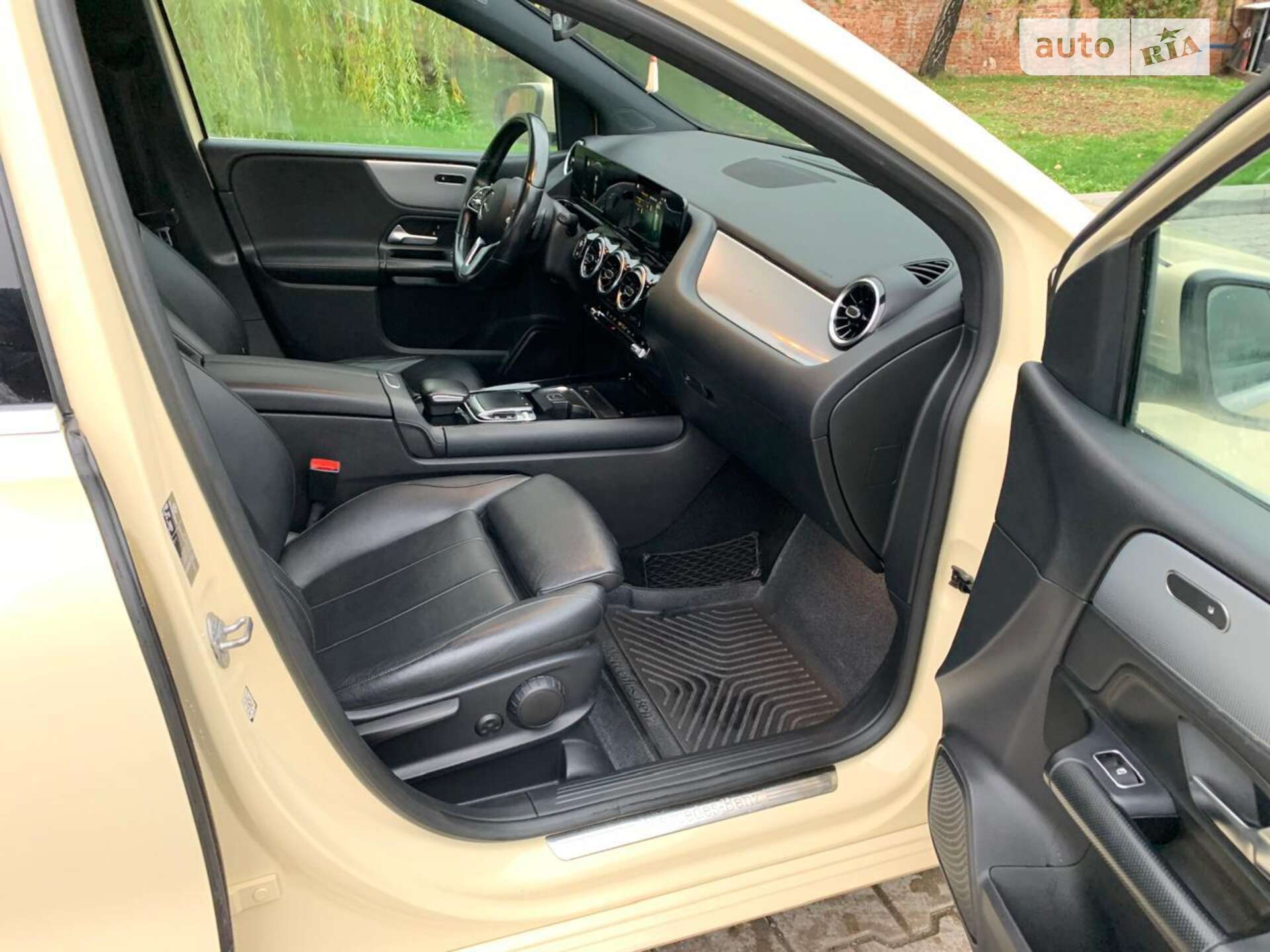 Mercedes-Benz B-Class 2019 VIN WDD2470031J083595 фото оголошення 14 з 25