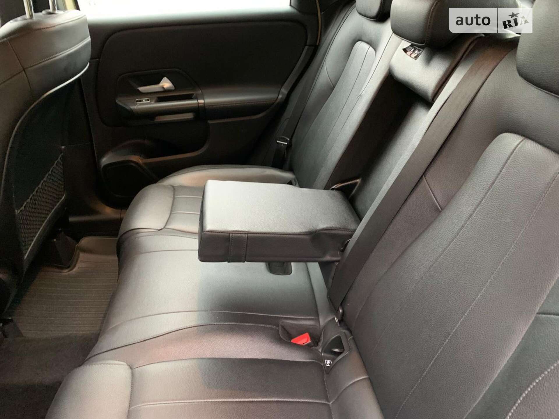 Mercedes-Benz B-Class 2019 VIN WDD2470031J083595 фото оголошення 17 з 25