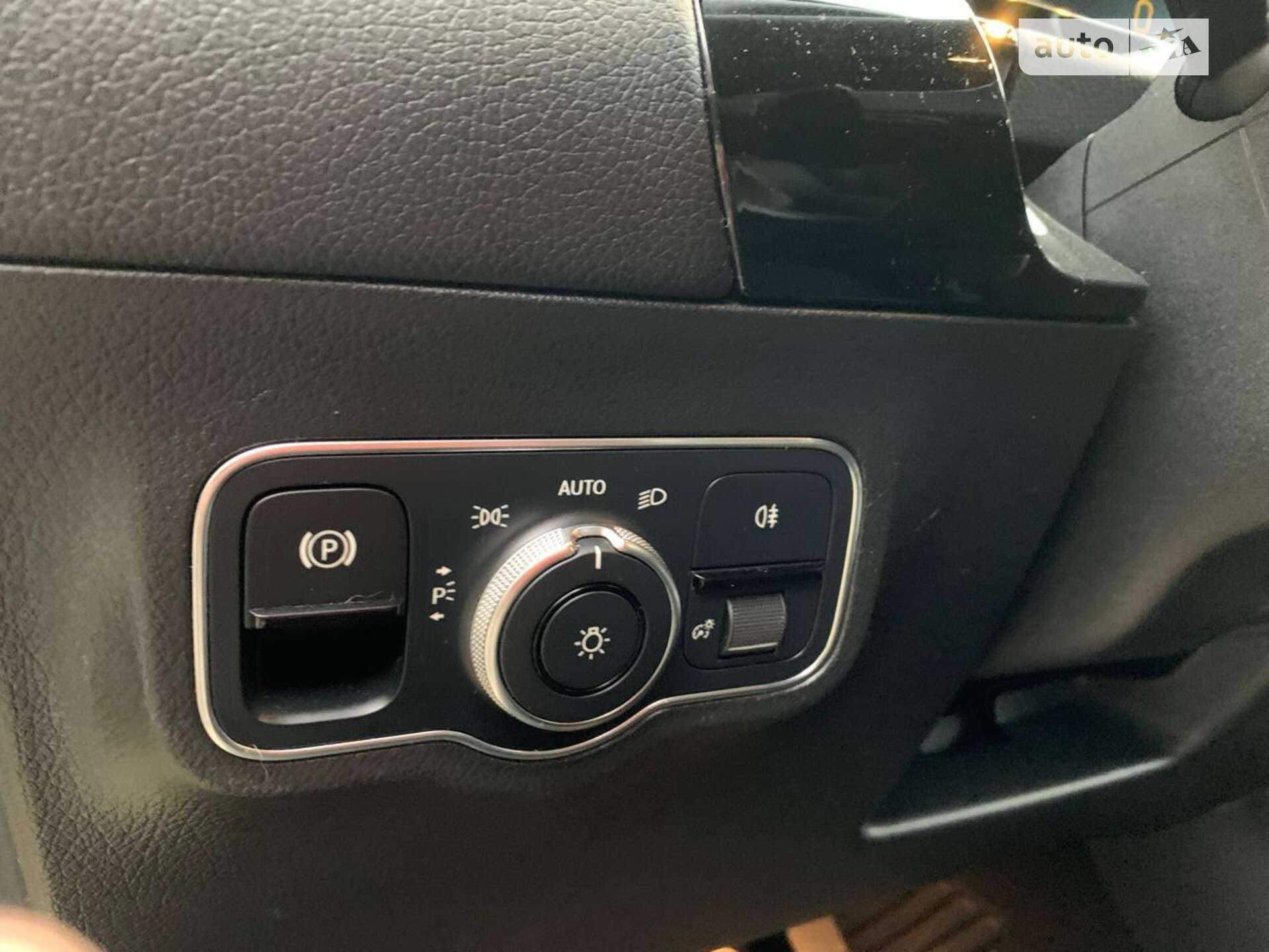 Mercedes-Benz B-Class 2019 VIN WDD2470031J083595 фото оголошення 18 з 25