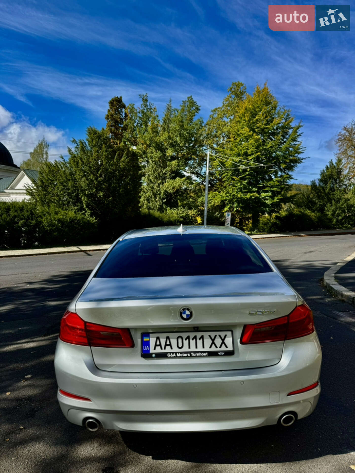 BMW 5 Series 2019 VIN WBAJF31090CD44539 фото оголошення 8 з 37