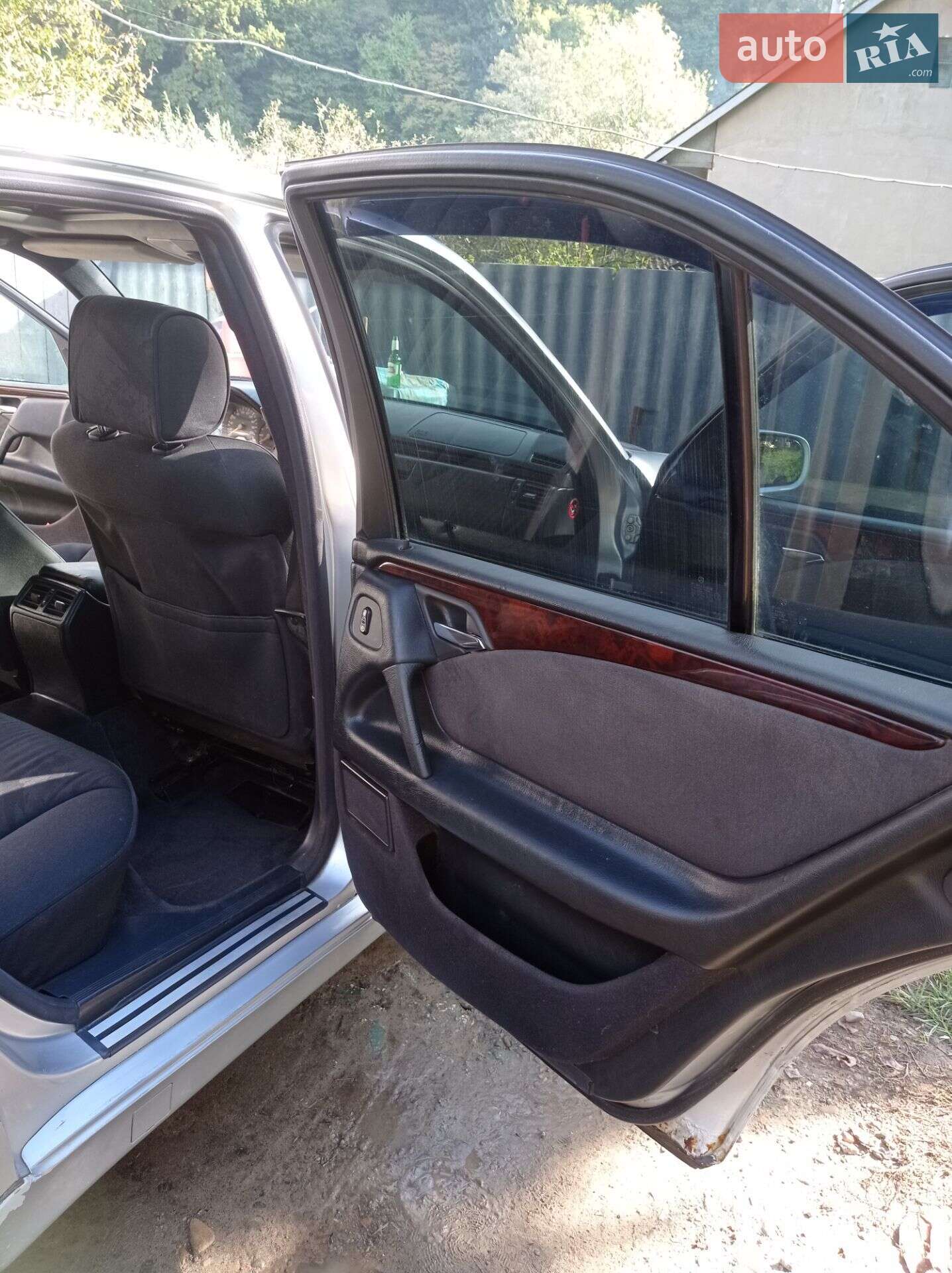 Mercedes-Benz E-Class 1997 VIN WDB1240421C050487 фото оголошення 3 з 9