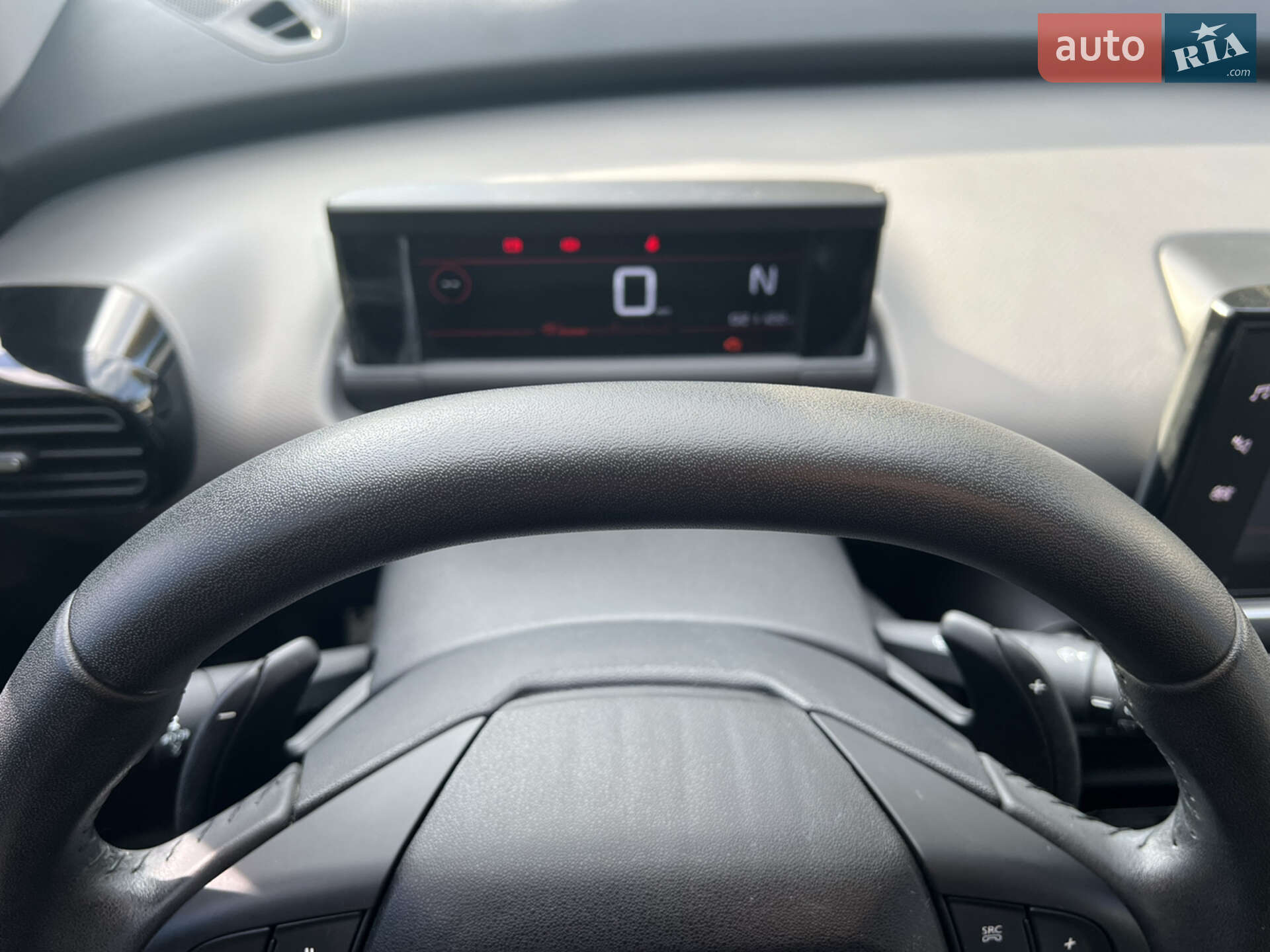Citroen C4 Cactus 2018 VIN VF70BBHYHKE500294 фото оголошення 15 з 43