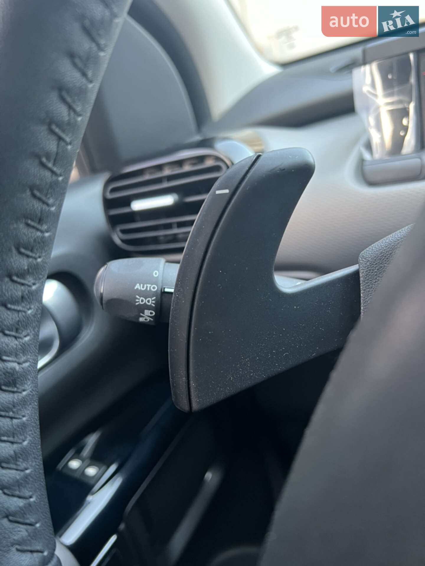 Citroen C4 Cactus 2018 VIN VF70BBHYHKE500294 фото оголошення 19 з 43