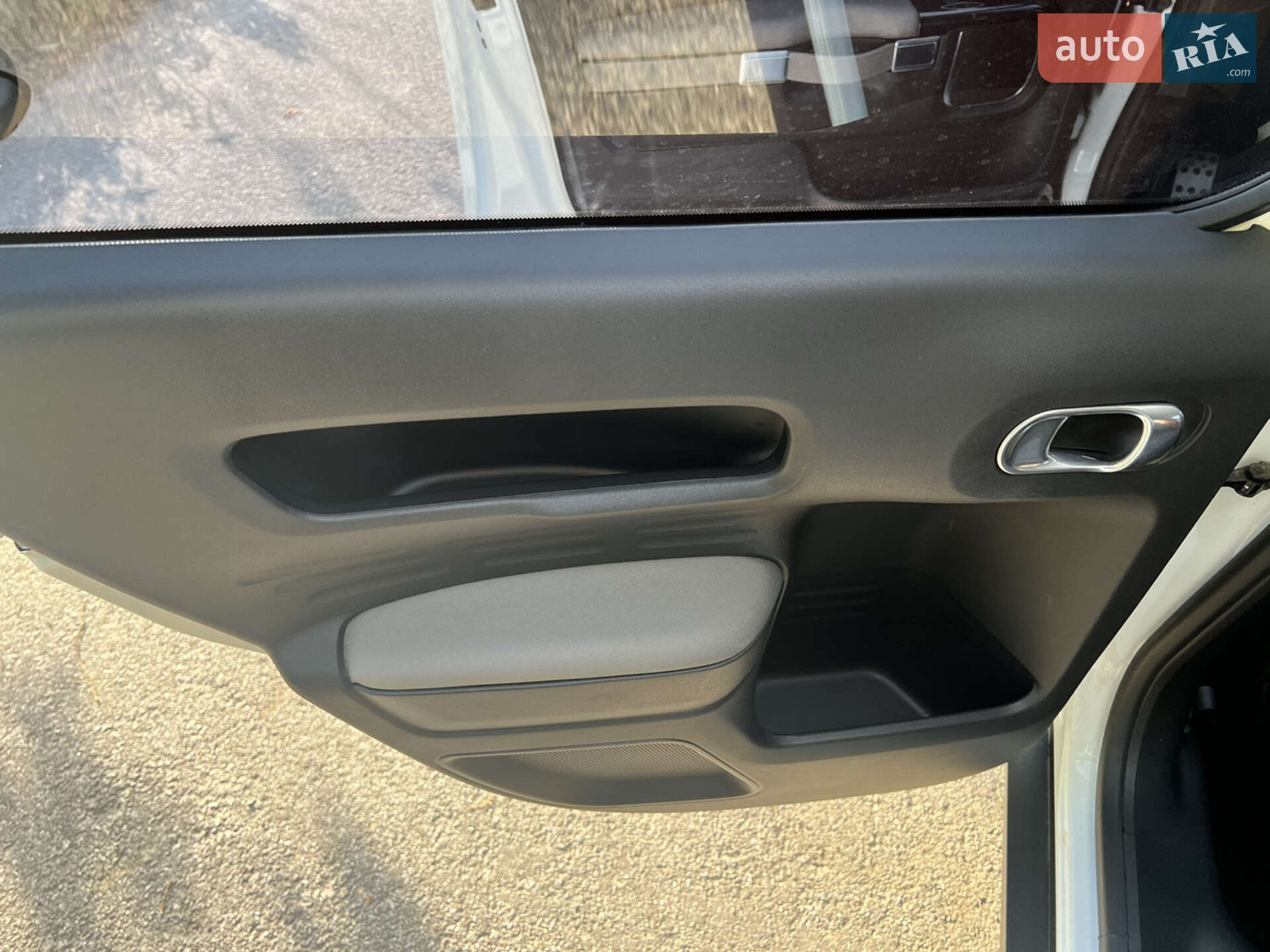Citroen C4 Cactus 2018 VIN VF70BBHYHKE500294 фото оголошення 29 з 43