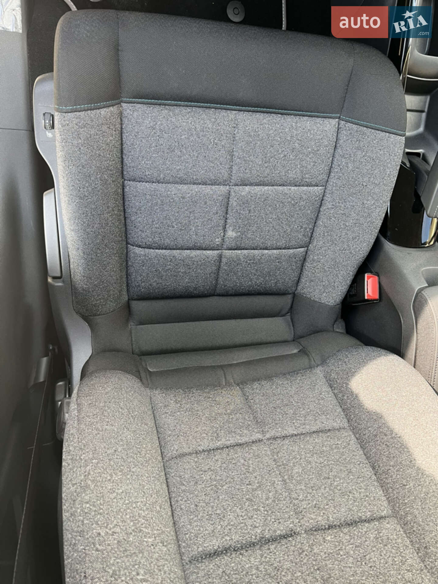 Citroen C4 Cactus 2018 VIN VF70BBHYHKE500294 фото оголошення 35 з 43