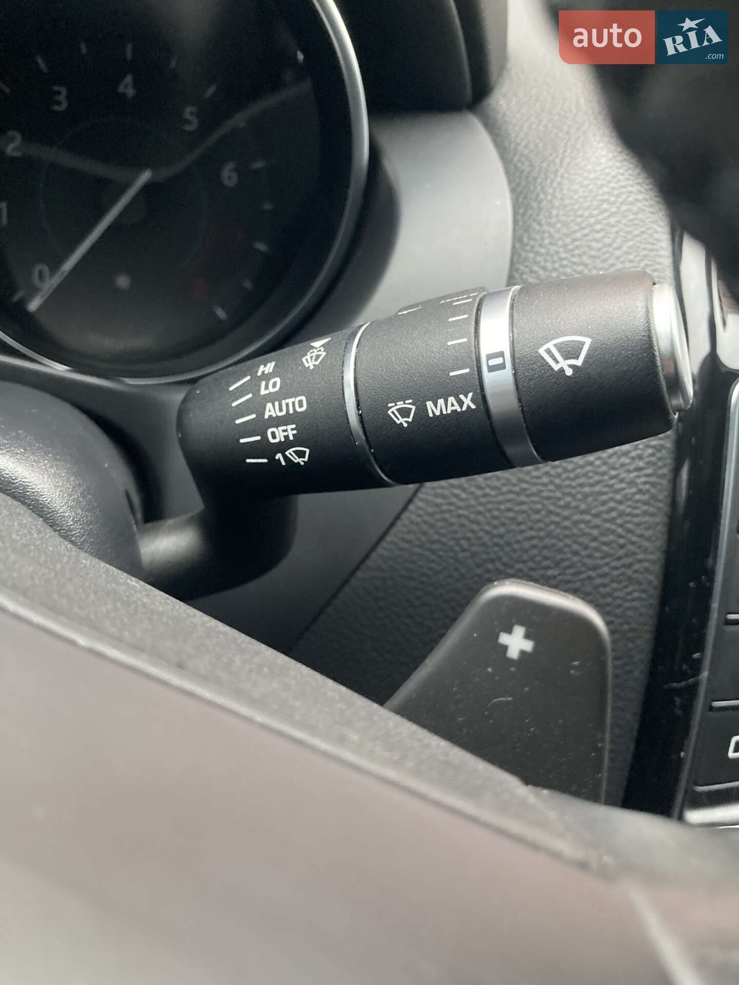 Jaguar XE 2018 VIN SAJAK4GX1JCP40148 фото оголошення 18 з 32