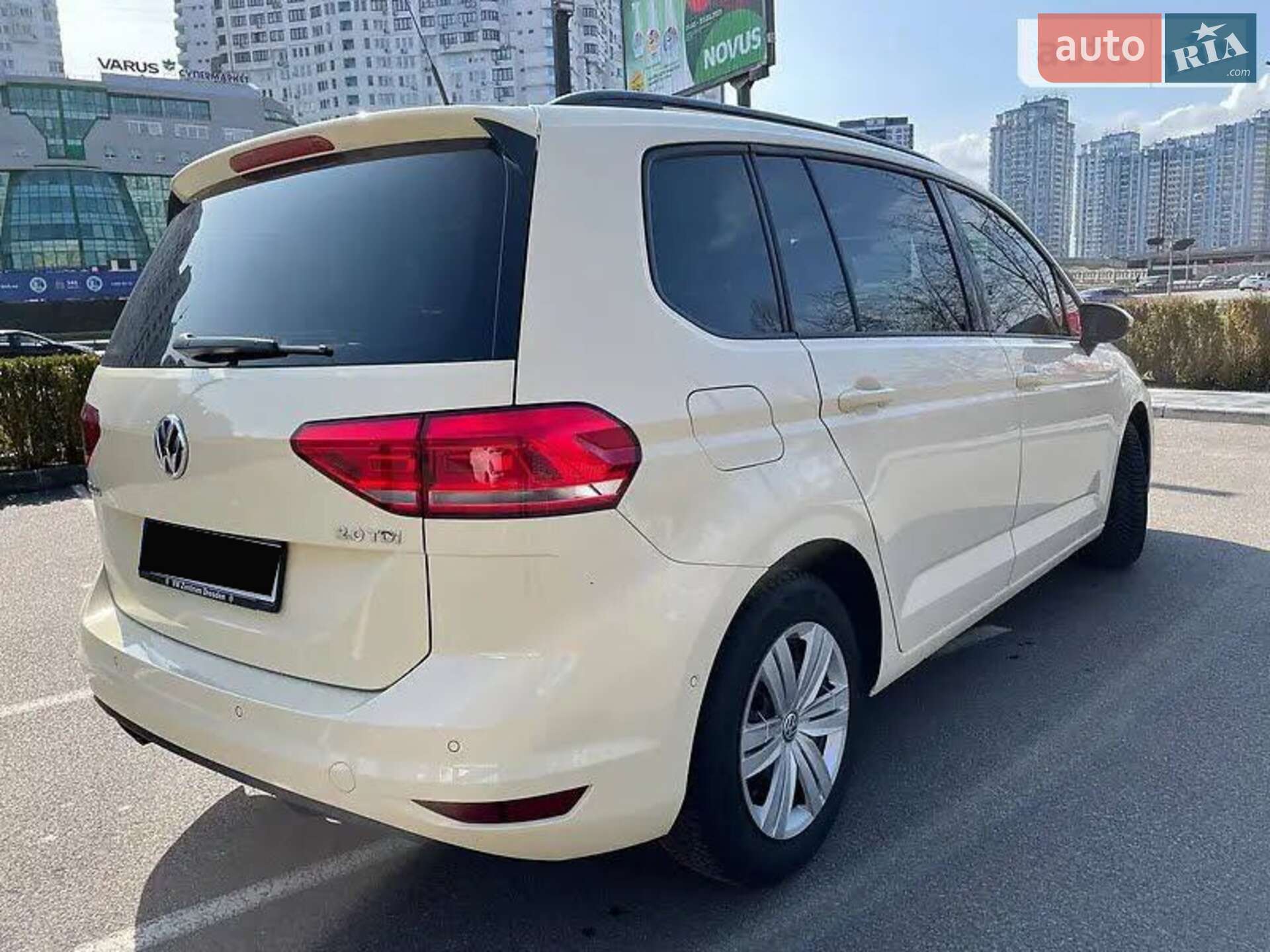 Volkswagen Touran 2016 VIN WVGZZZ1TZHW005454 фото оголошення 3 з 5