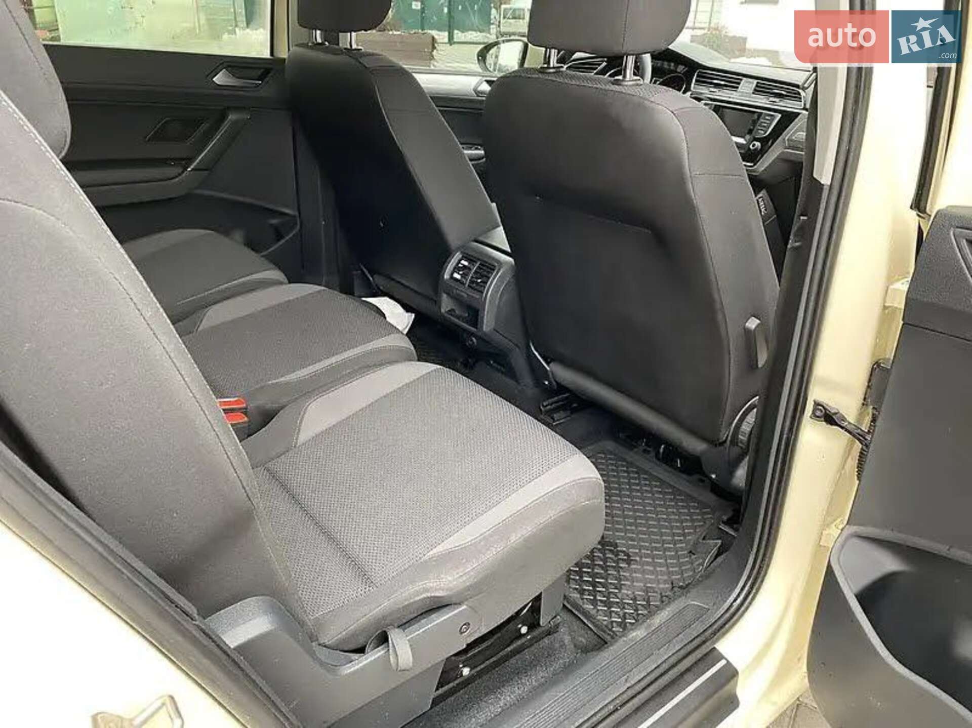 Volkswagen Touran 2016 VIN WVGZZZ1TZHW005454 фото оголошення 5 з 5