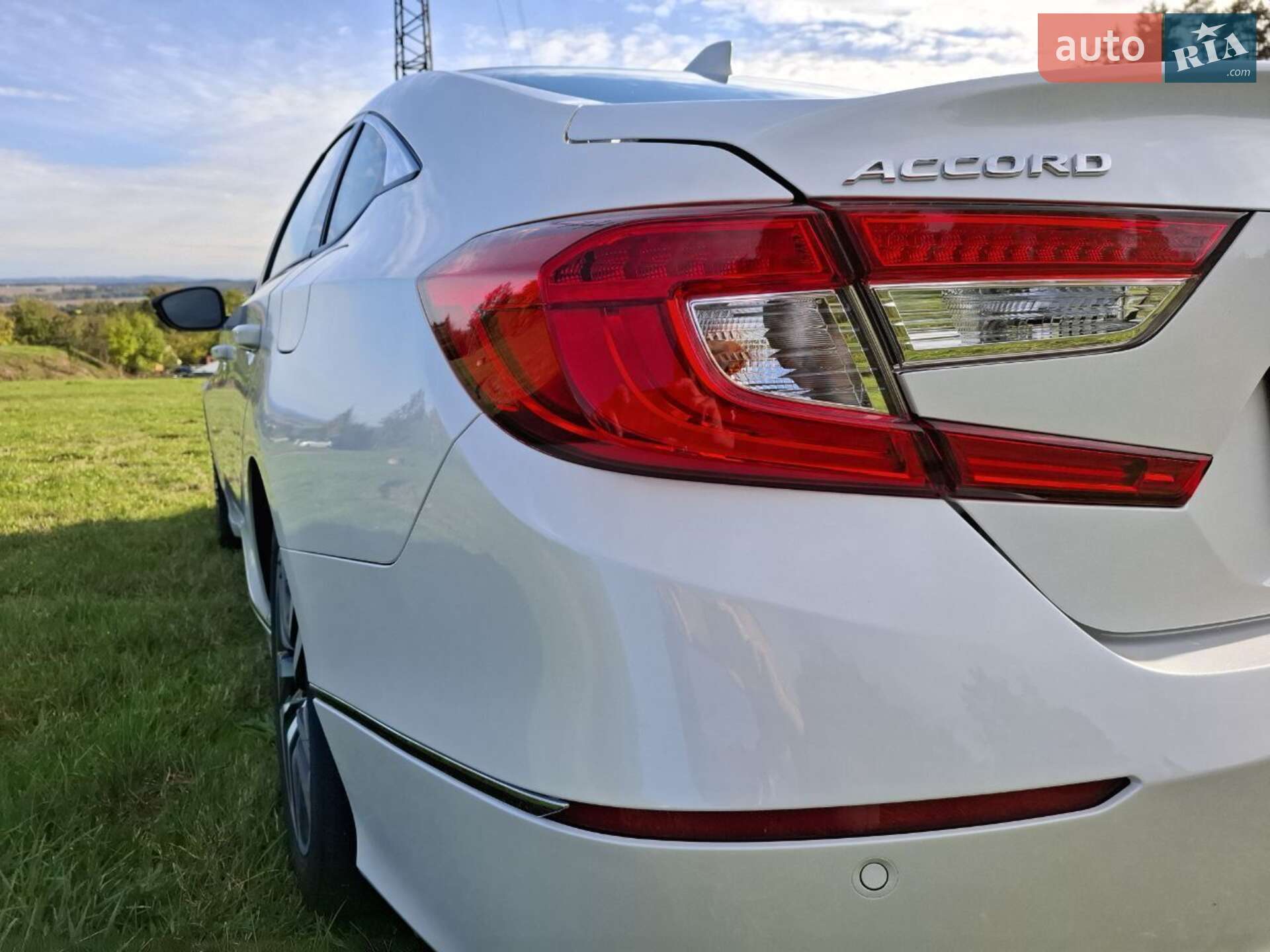 Honda Accord 2021 VIN 1HGCV3F58MA015270 фото оголошення 8 з 28