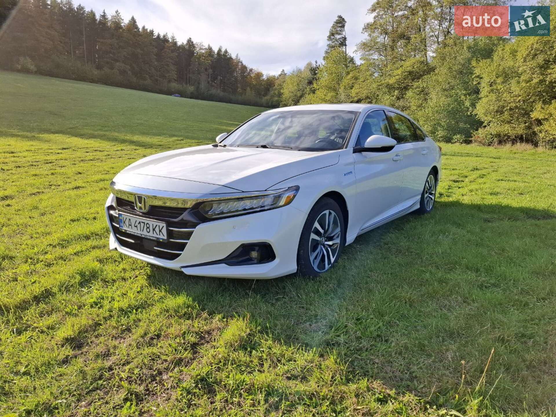 Honda Accord 2021 VIN 1HGCV3F58MA015270 фото оголошення 10 з 28