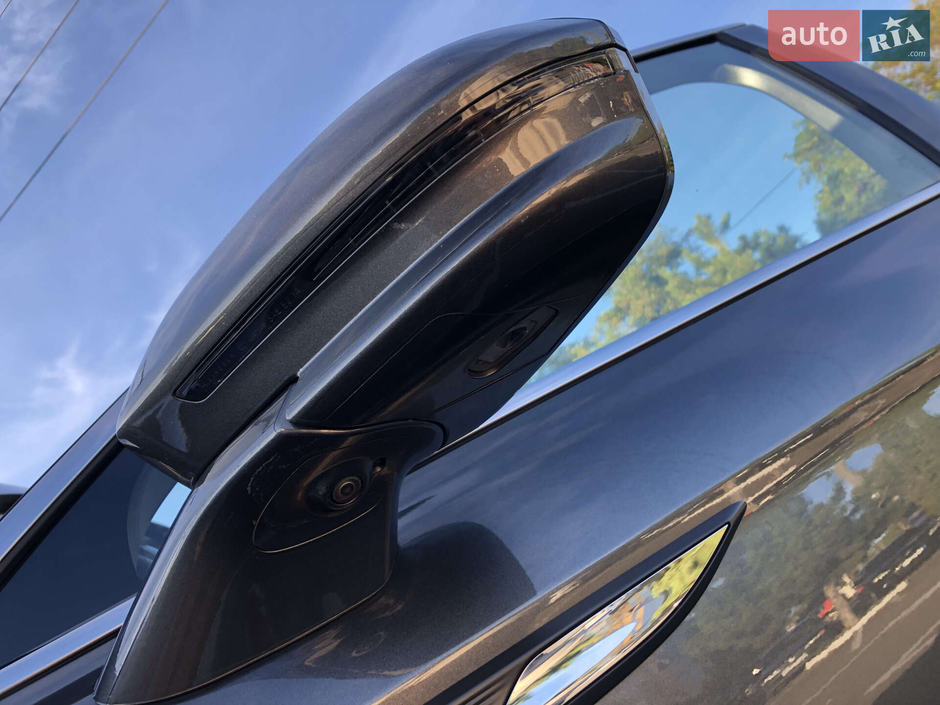 Lincoln Nautilus 2019 VIN 2LMPJ6L97KBL40949 фото оголошення 28 з 47
