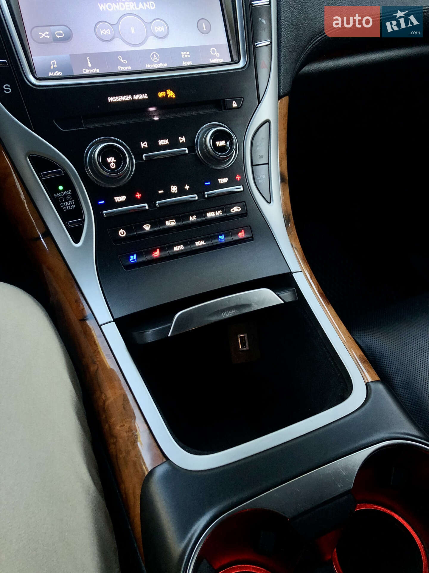 Lincoln Nautilus 2019 VIN 2LMPJ6L97KBL40949 фото оголошення 29 з 47