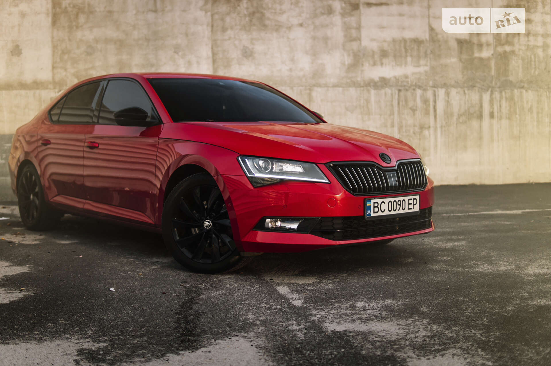 SKODA SUPERB 2019 VIN TMBCJ7NP4K7073987 фото оголошення 4 з 40