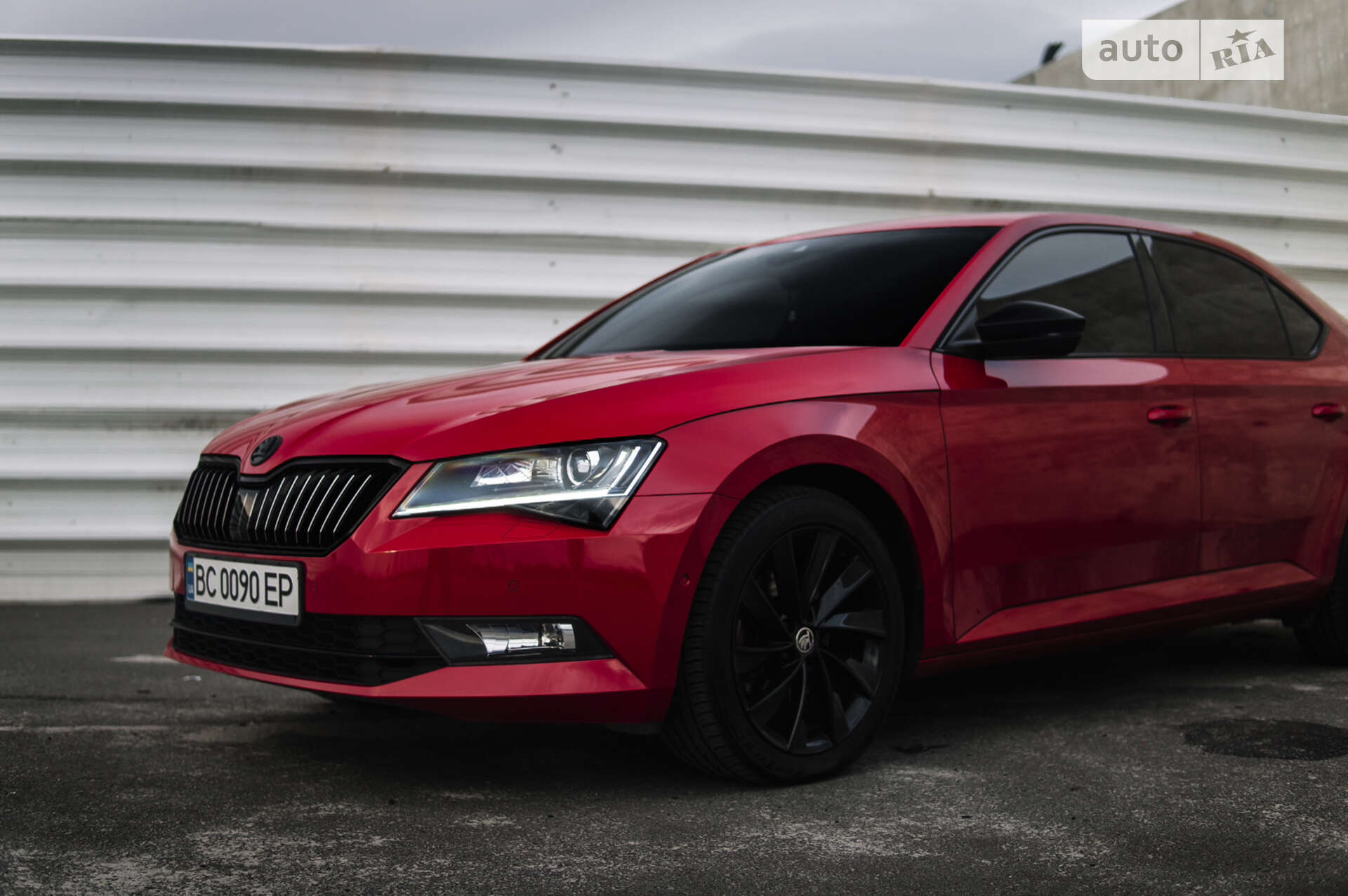 SKODA SUPERB 2019 VIN TMBCJ7NP4K7073987 фото оголошення 7 з 40