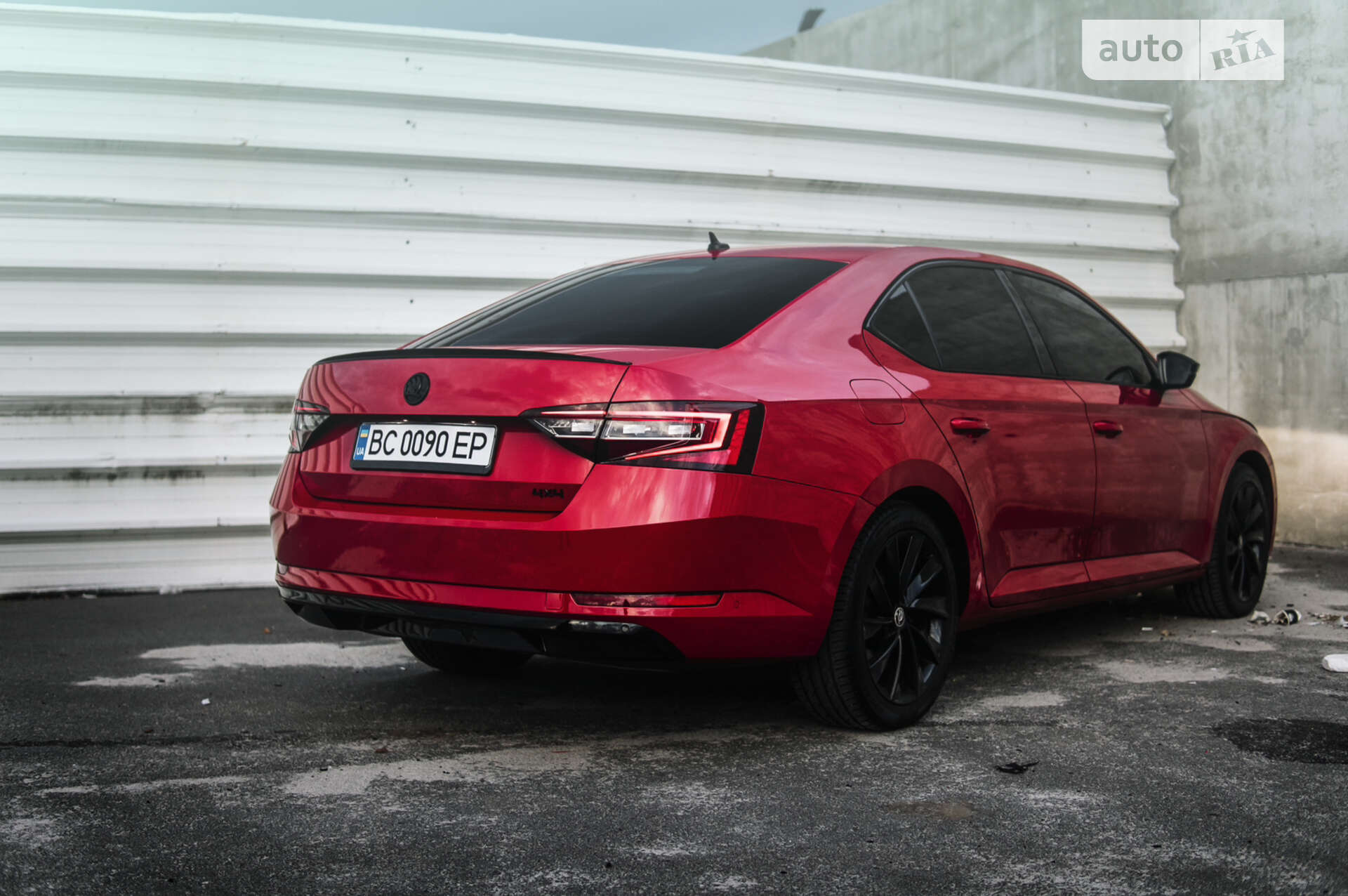 SKODA SUPERB 2019 VIN TMBCJ7NP4K7073987 фото оголошення 19 з 40