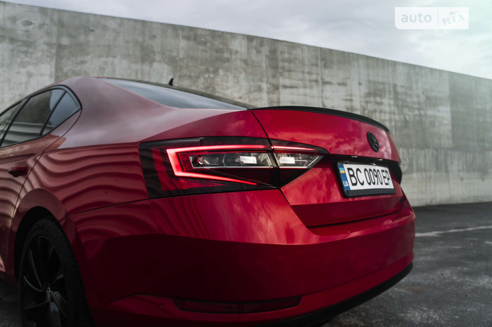 SKODA SUPERB 2019 VIN TMBCJ7NP4K7073987 фото оголошення 21 з 40