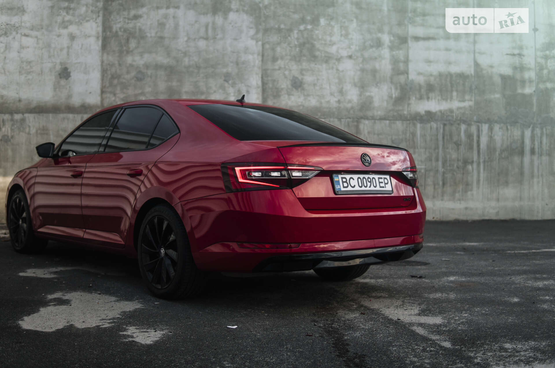 SKODA SUPERB 2019 VIN TMBCJ7NP4K7073987 фото оголошення 26 з 40