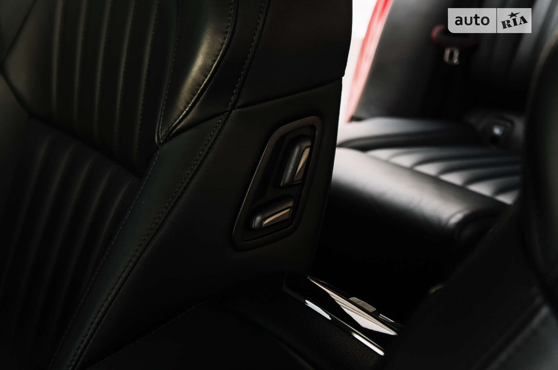 SKODA SUPERB 2019 VIN TMBCJ7NP4K7073987 фото оголошення 32 з 40