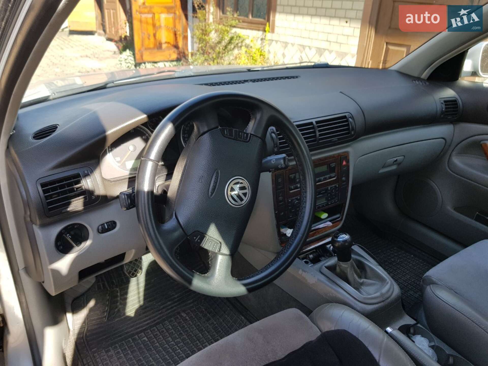 Volkswagen Passat 2001 VIN WVWZZZ3BZ1E255403 фото оголошення 6 з 20