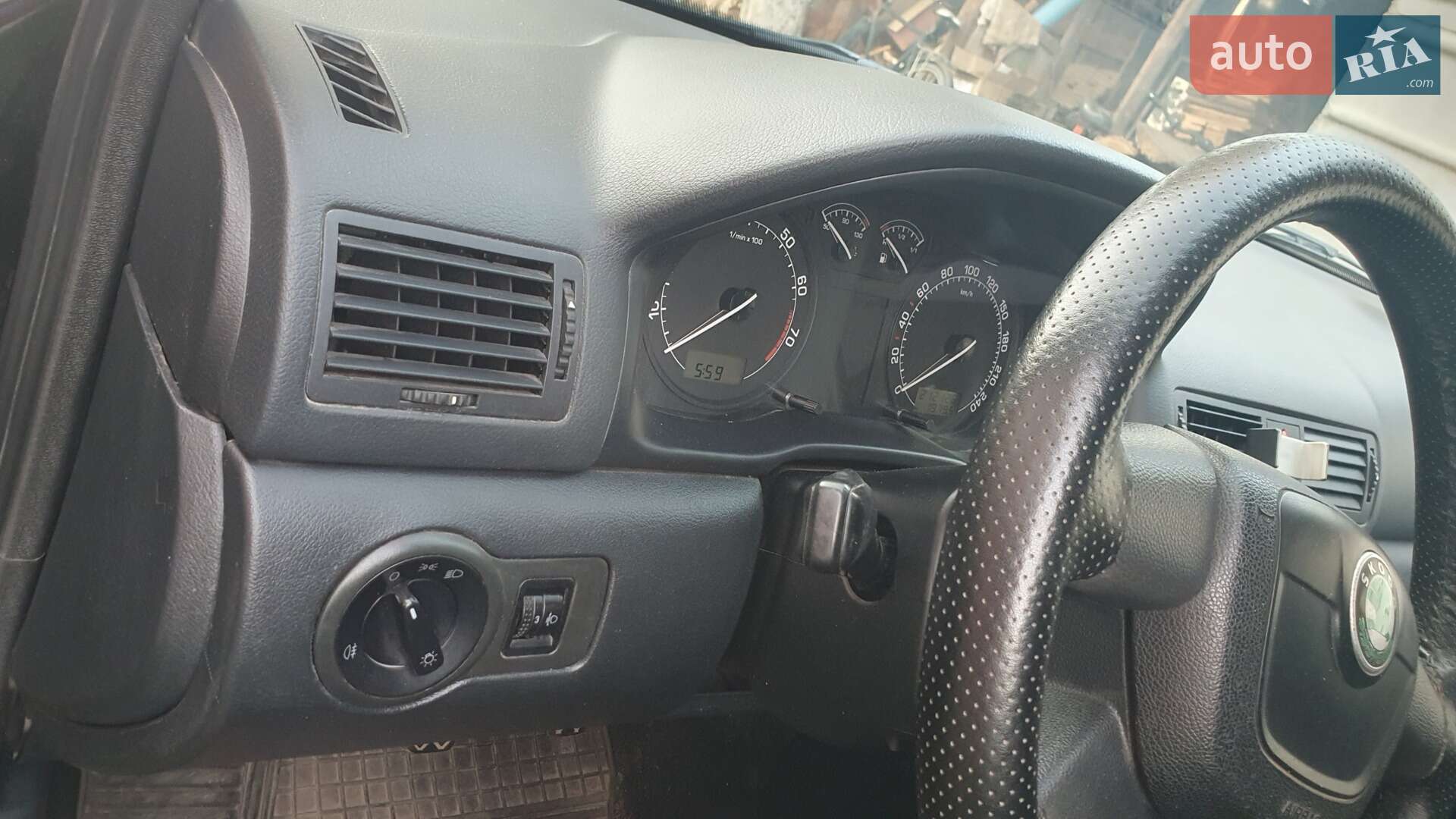 Skoda Octavia 2009 VIN TMBJX21U6A8833138 фото оголошення 15 з 18