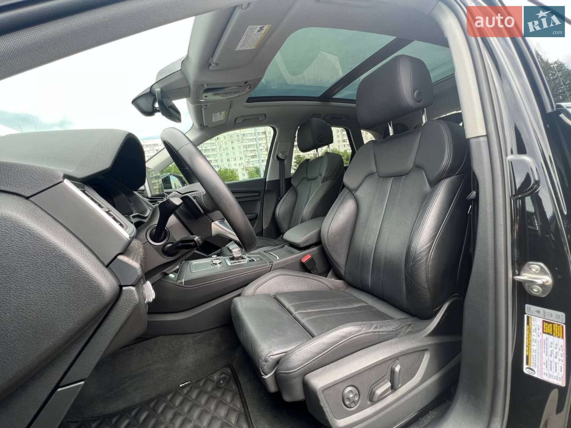 Audi Q5 2019 VIN WA1E2AFY7L2045622 фото оголошення 23 з 28