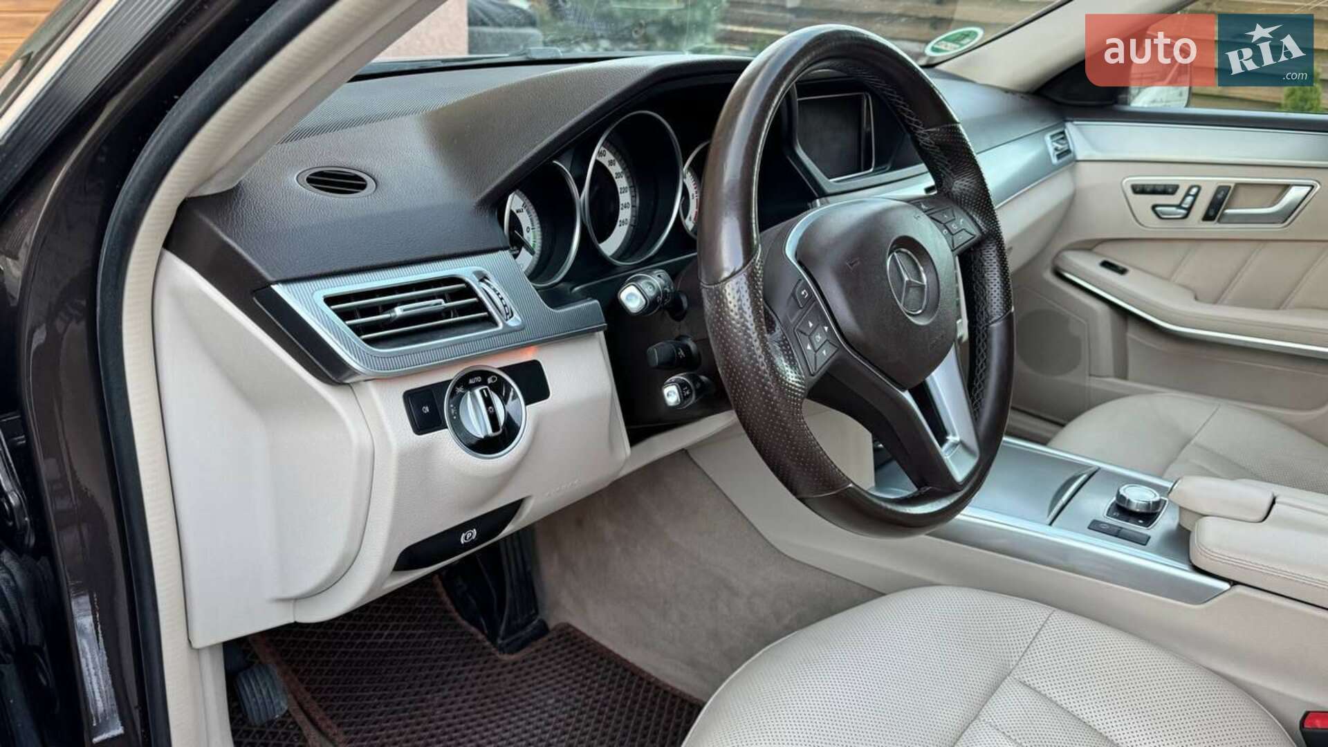 Mercedes-Benz E-Class 2014 VIN WDD2122981B009226 фото оголошення 20 з 30
