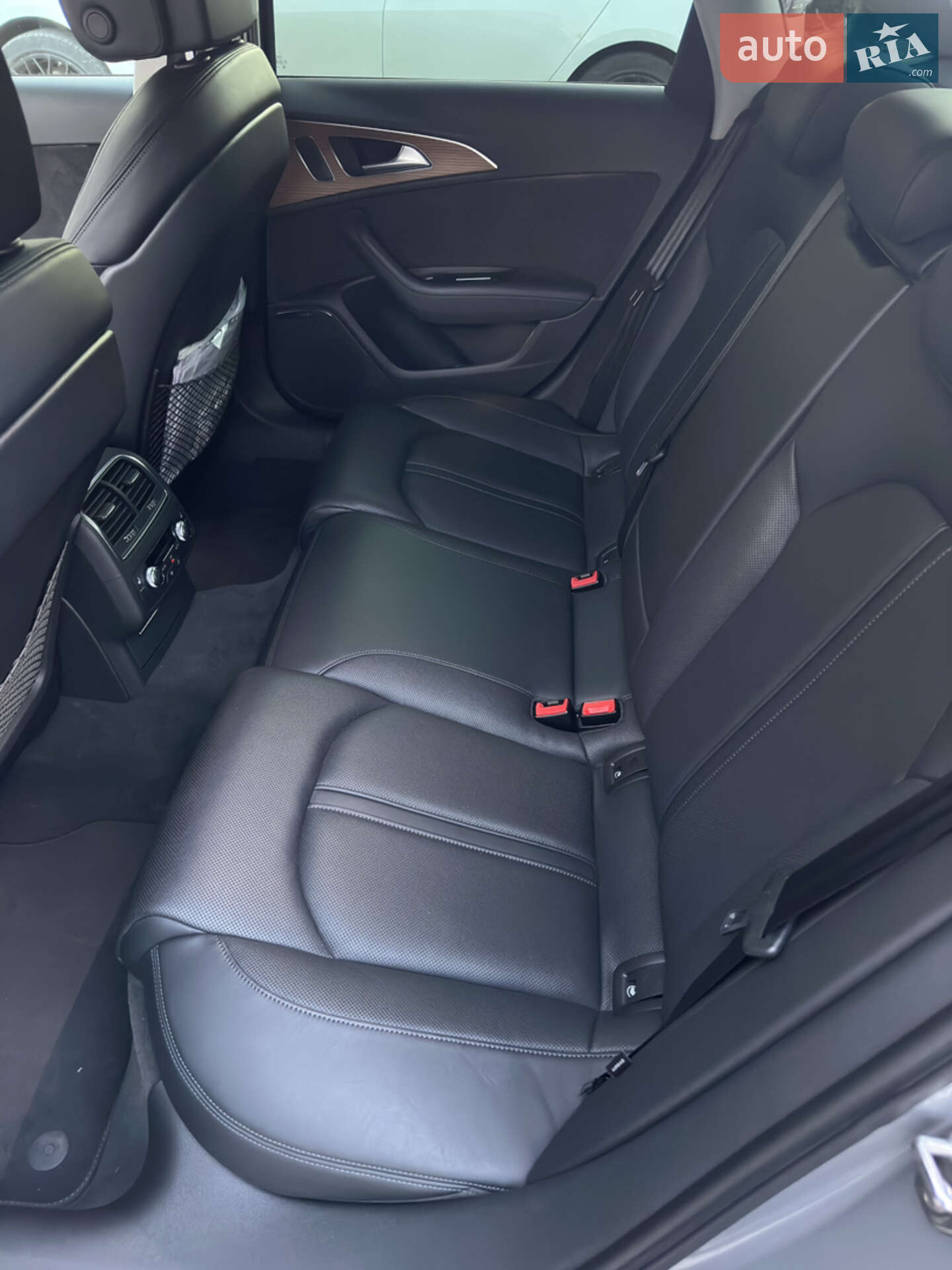 Audi A6 2015 VIN WAUZZZ4G6GN052686 фото оголошення 16 з 23