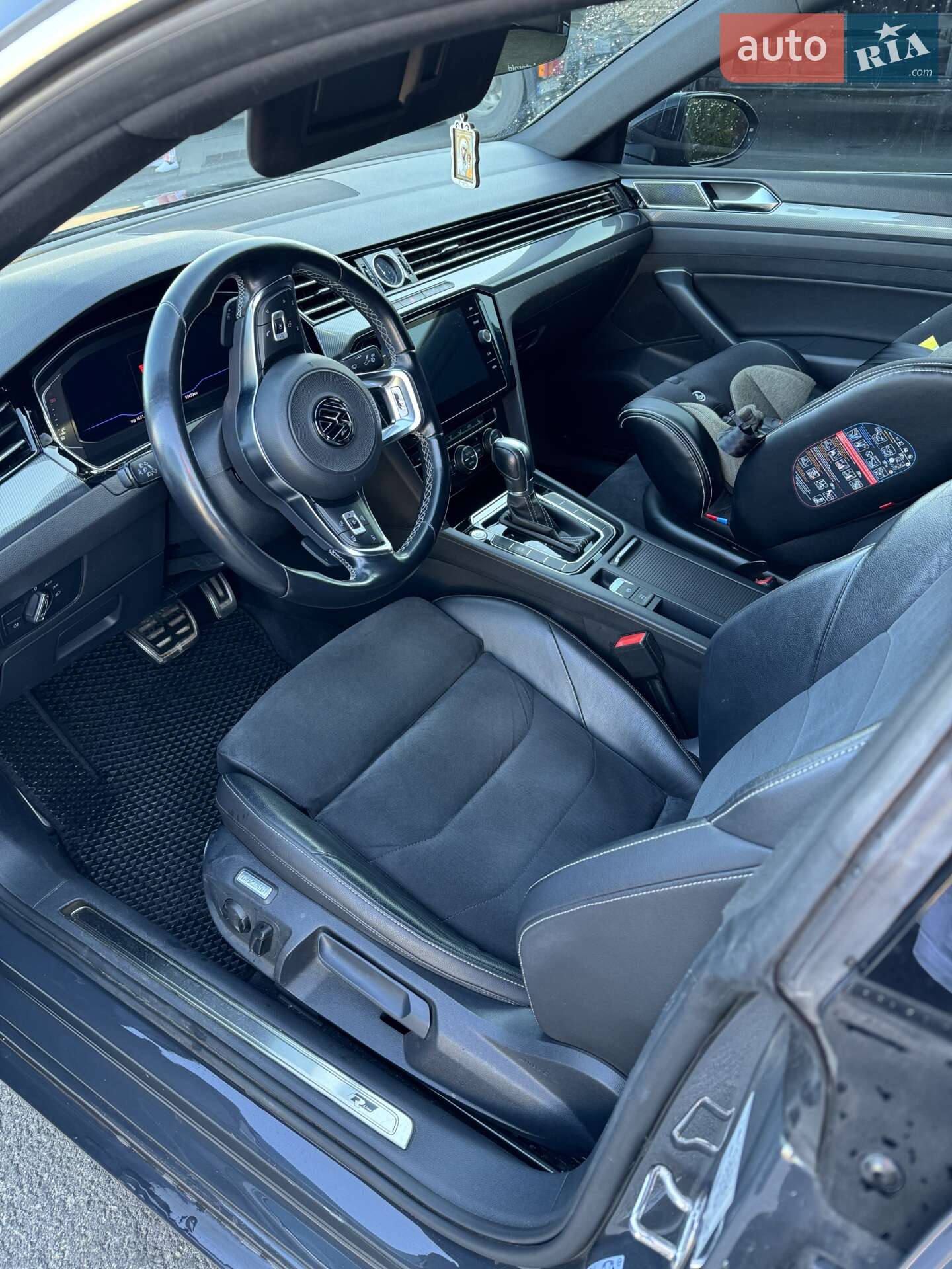 Volkswagen Arteon 2017 VIN WVWZZZ3HZJE510500 фото оголошення 18 з 25