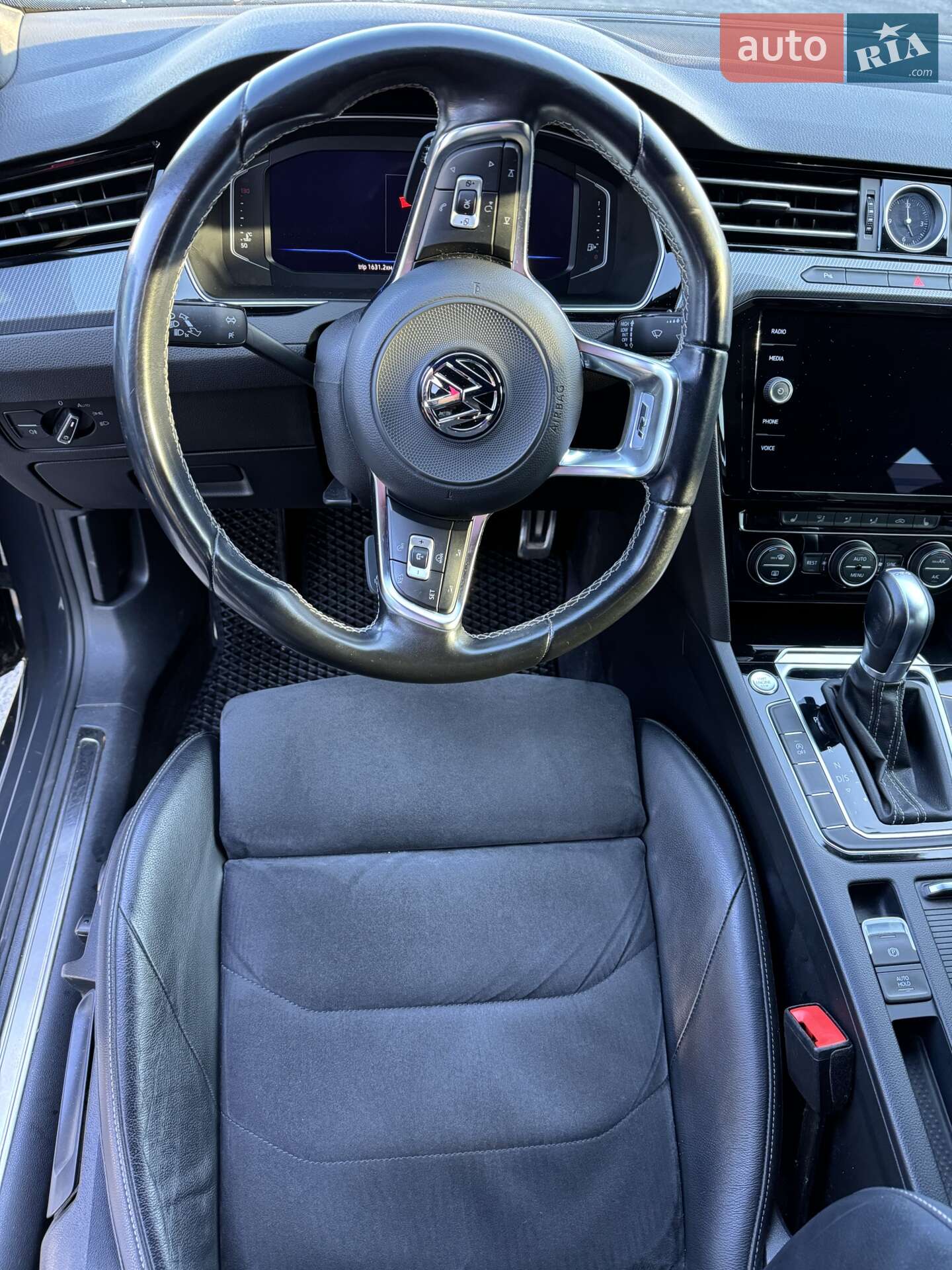 Volkswagen Arteon 2017 VIN WVWZZZ3HZJE510500 фото оголошення 21 з 25