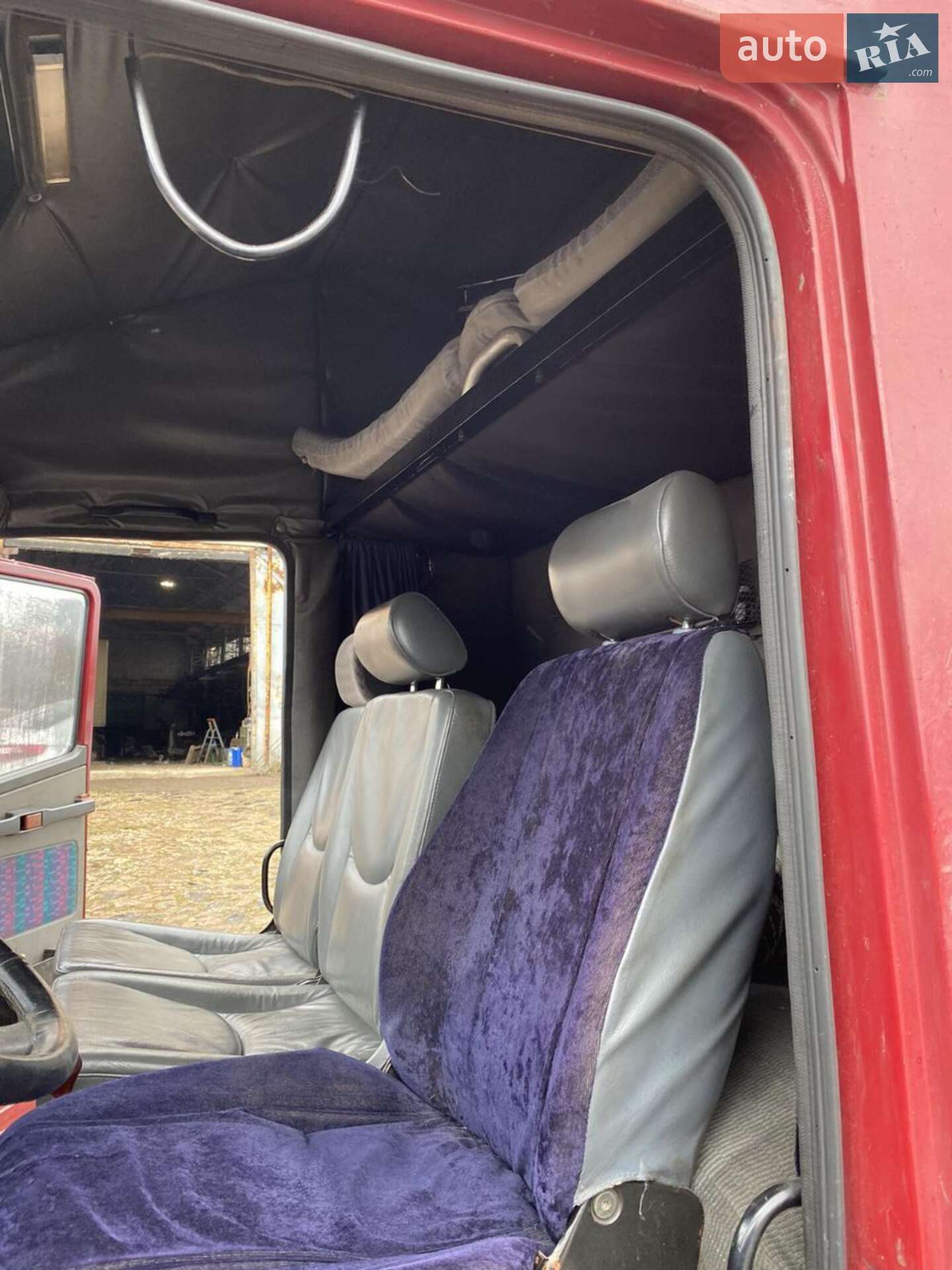 MERCEDES-BENZ 611D 1996 VIN WDB6680011N040072 фото оголошення 3 з 5
