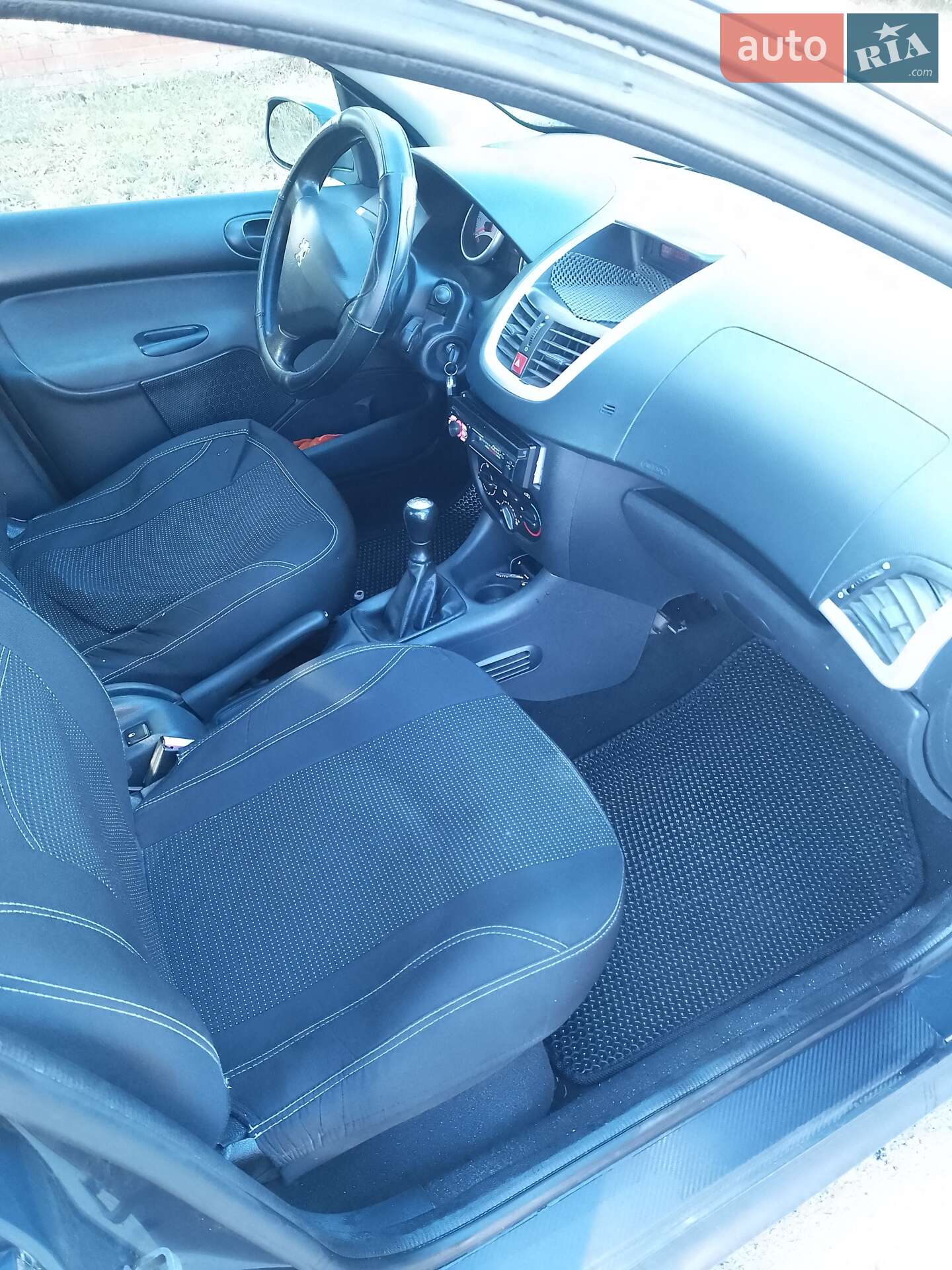 Peugeot 206 2011 VIN VF32MHFV0BY129882 фото оголошення 2 з 3