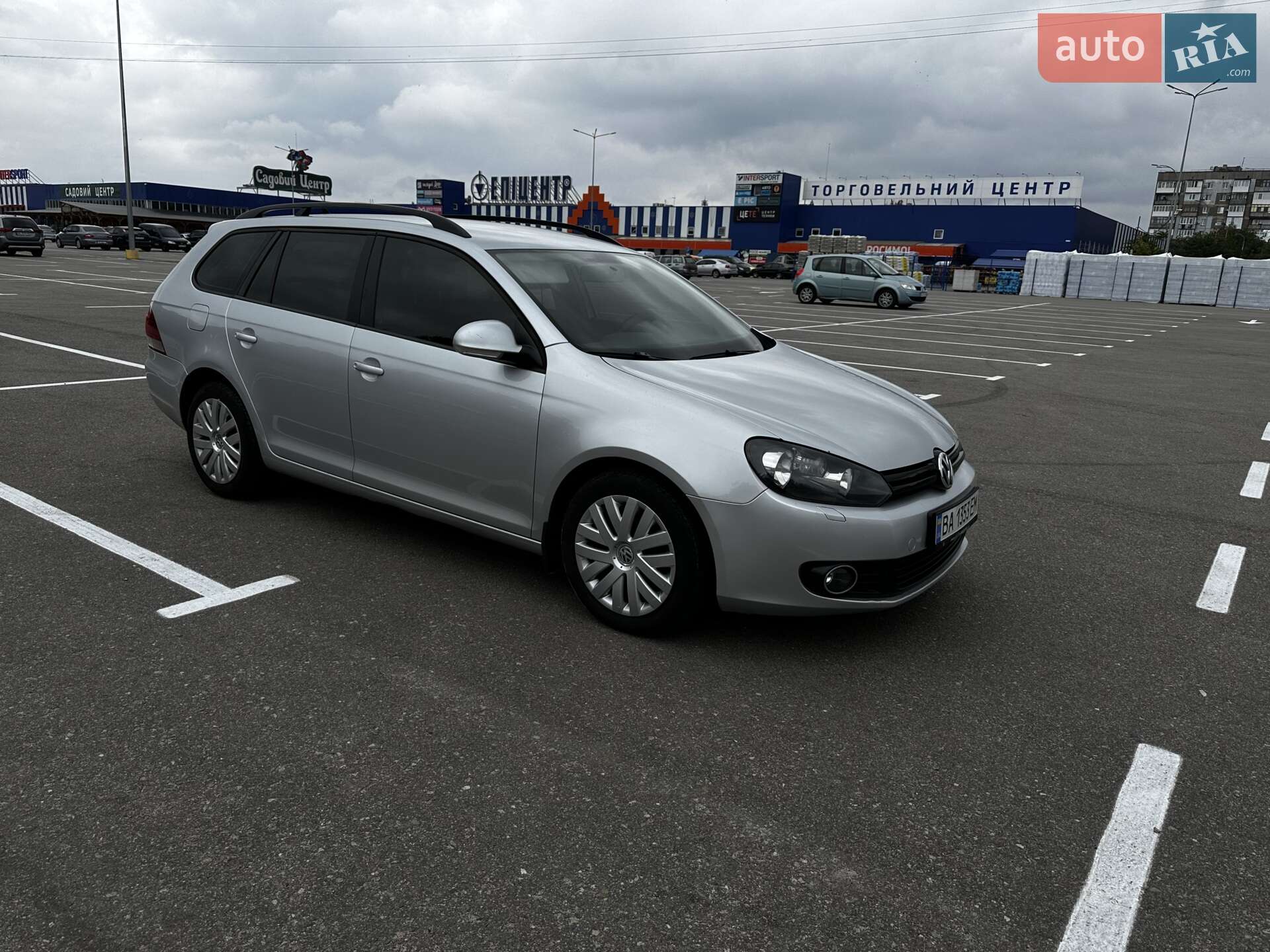 Volkswagen Golf 2010 VIN WVWZZZ1KZAM700692 фото оголошення 2 з 11